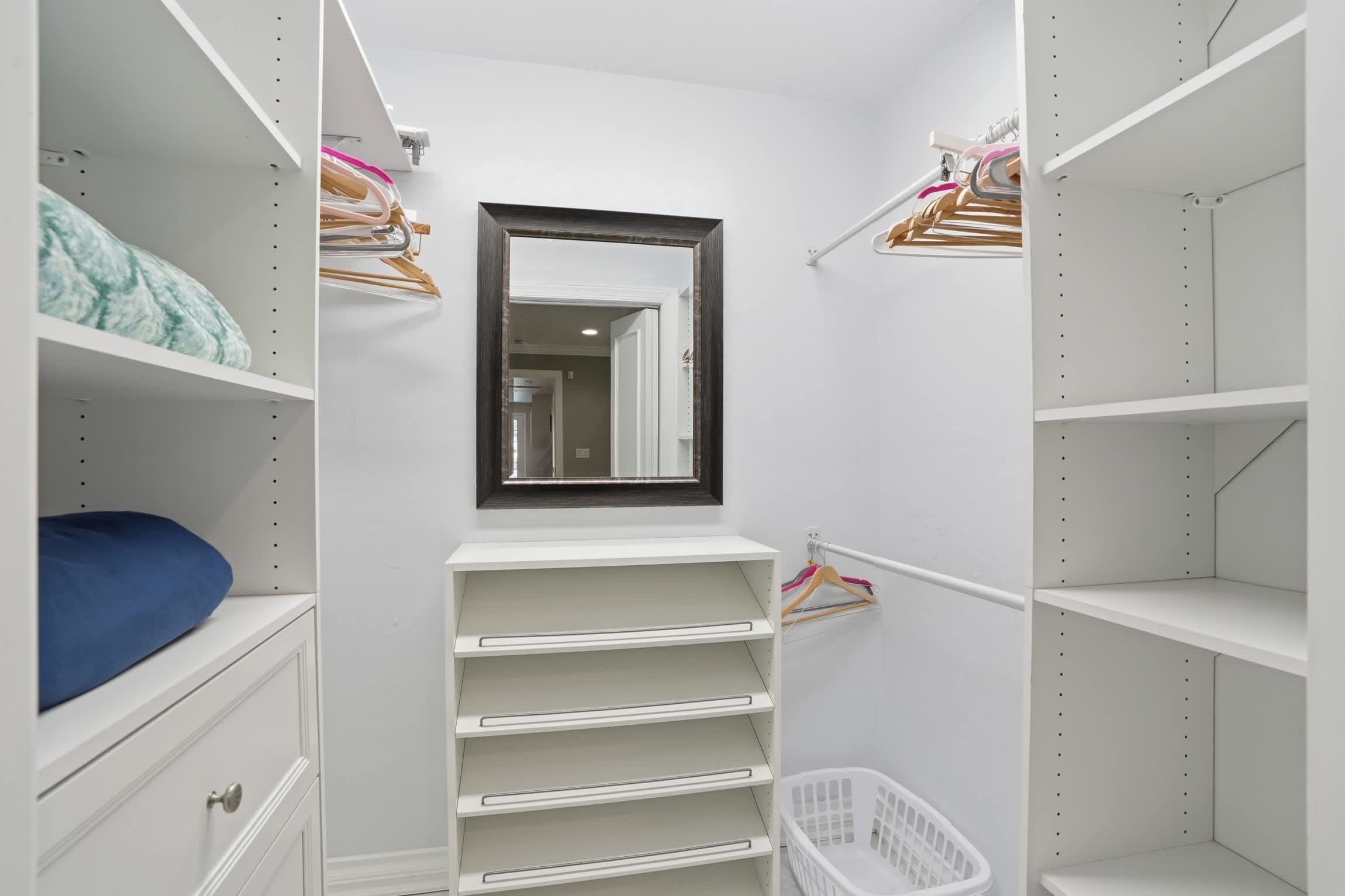 Beach Ready Pool Spa Home Bikes Gear Included | Photo 23