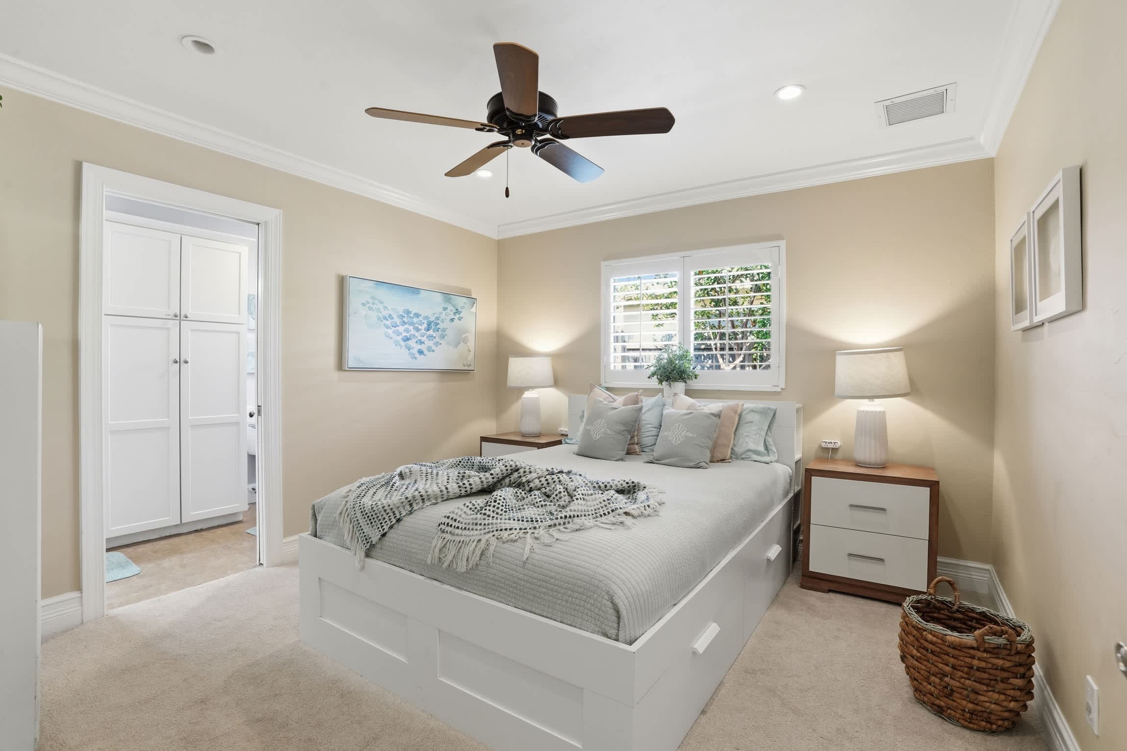 Beach Ready Pool Spa Home Bikes Gear Included | Photo 27