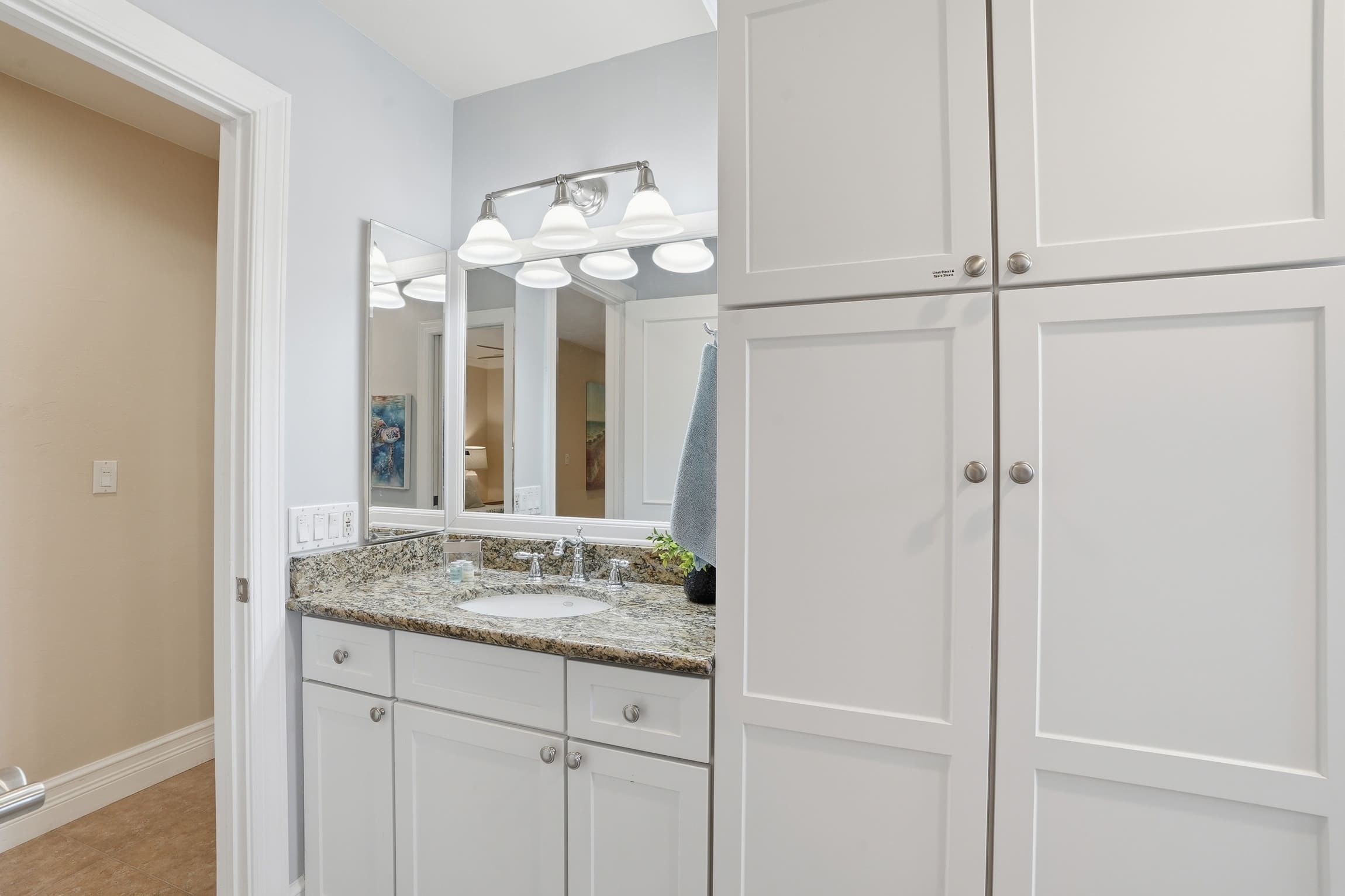 Beach Ready Pool Spa Home Bikes Gear Included | Photo 29