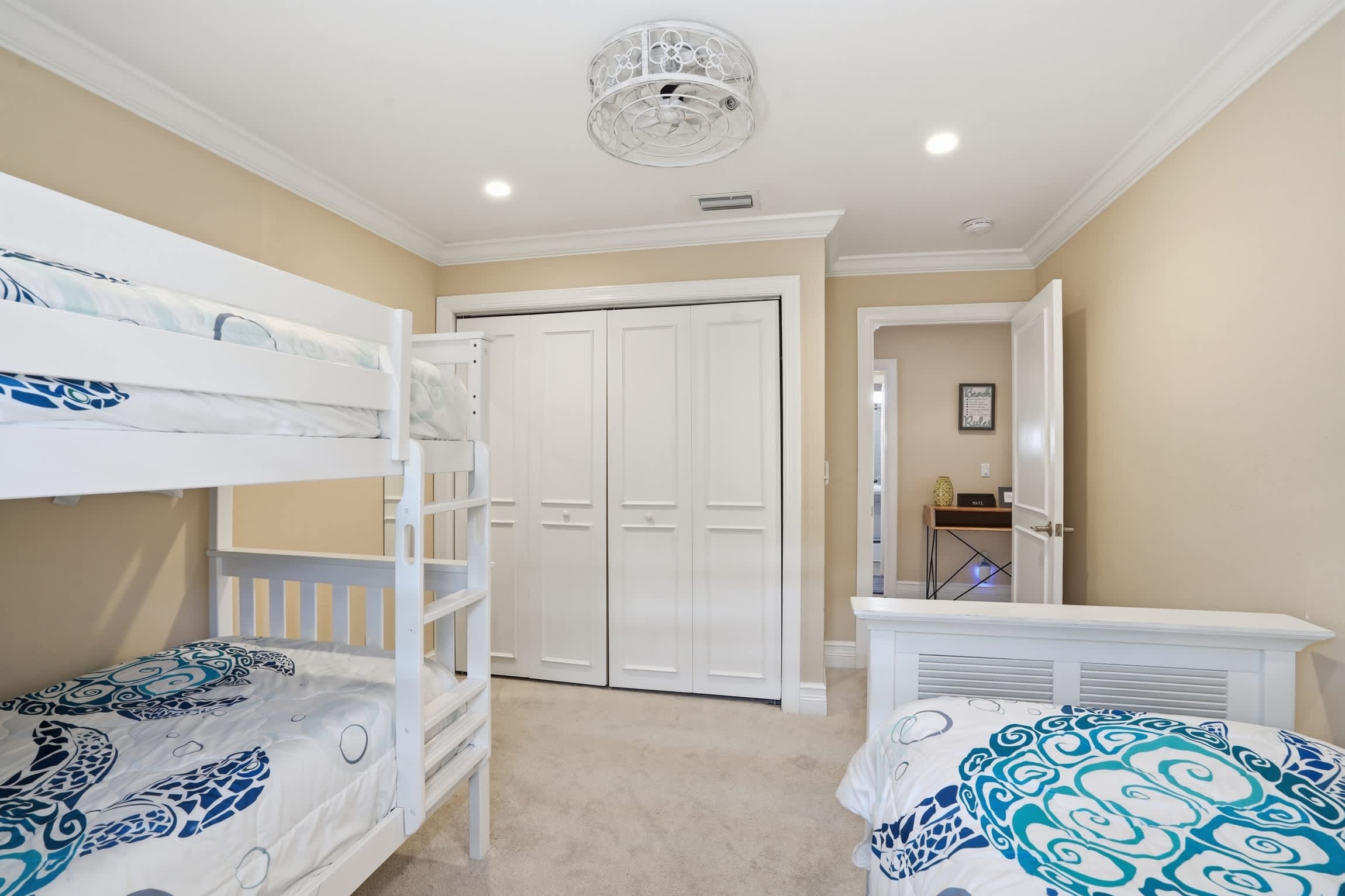 Beach Ready Pool Spa Home Bikes Gear Included | Photo 32