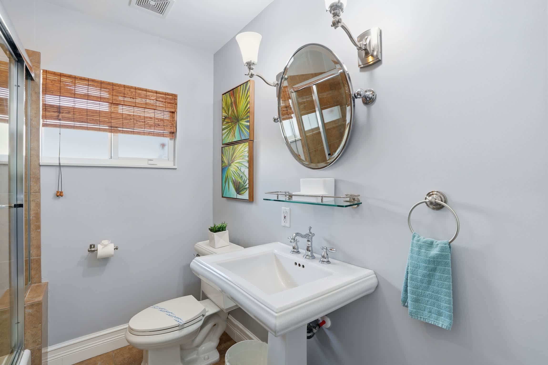 Beach Ready Pool Spa Home Bikes Gear Included | Photo 34