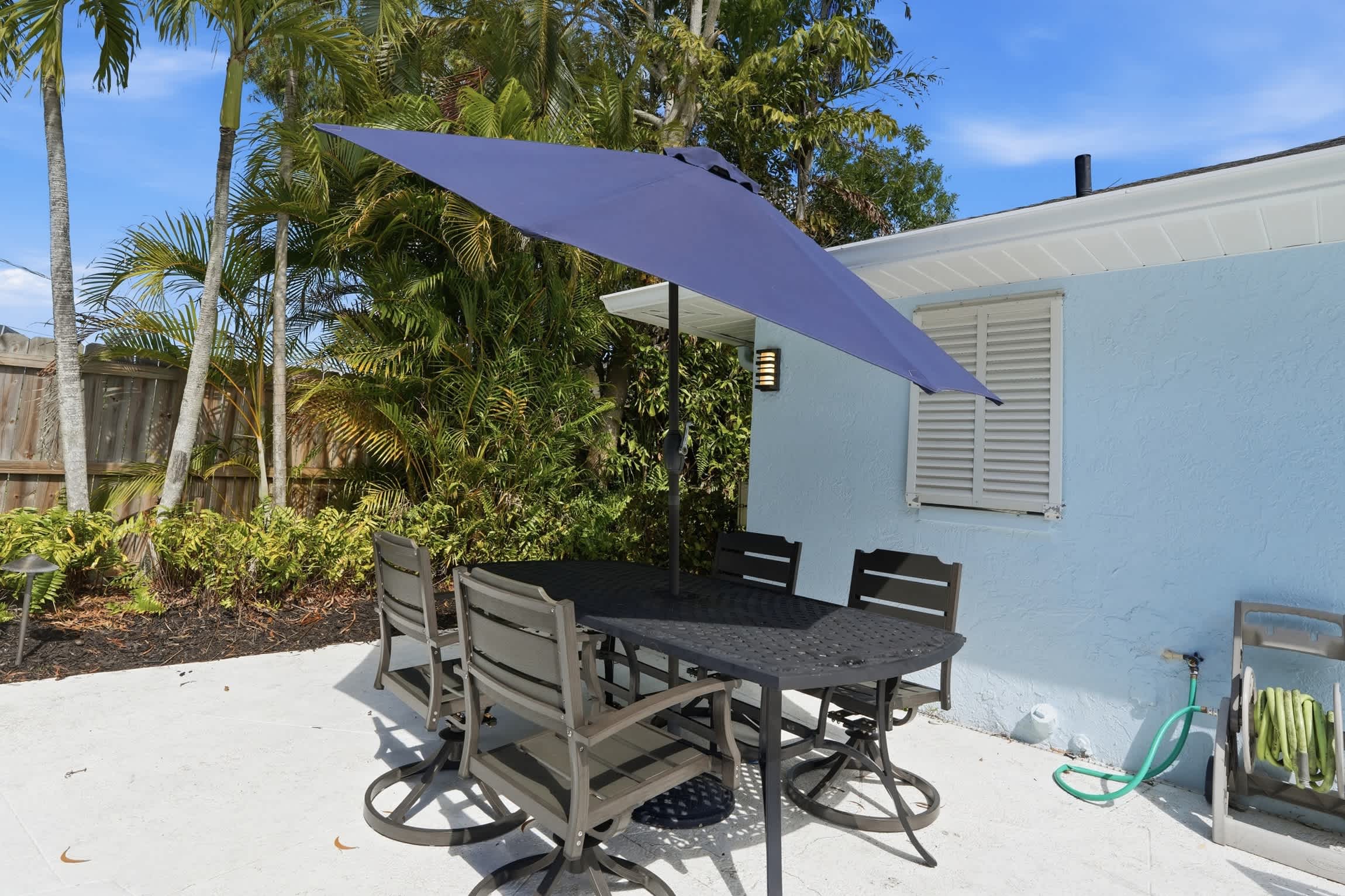 Beach Ready Pool Spa Home Bikes Gear Included | Photo 46