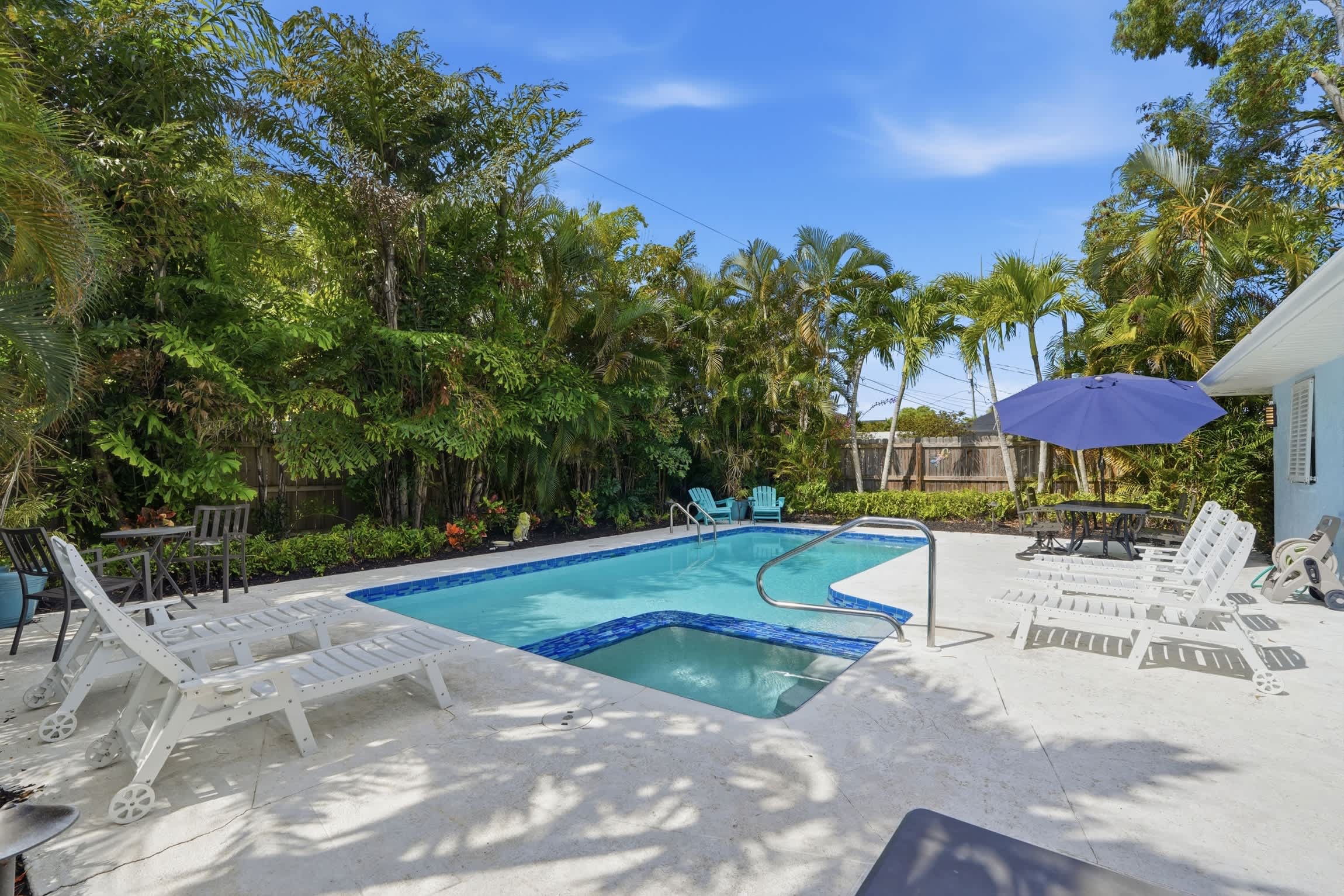 Beach Ready Pool Spa Home Bikes Gear Included | Photo 49