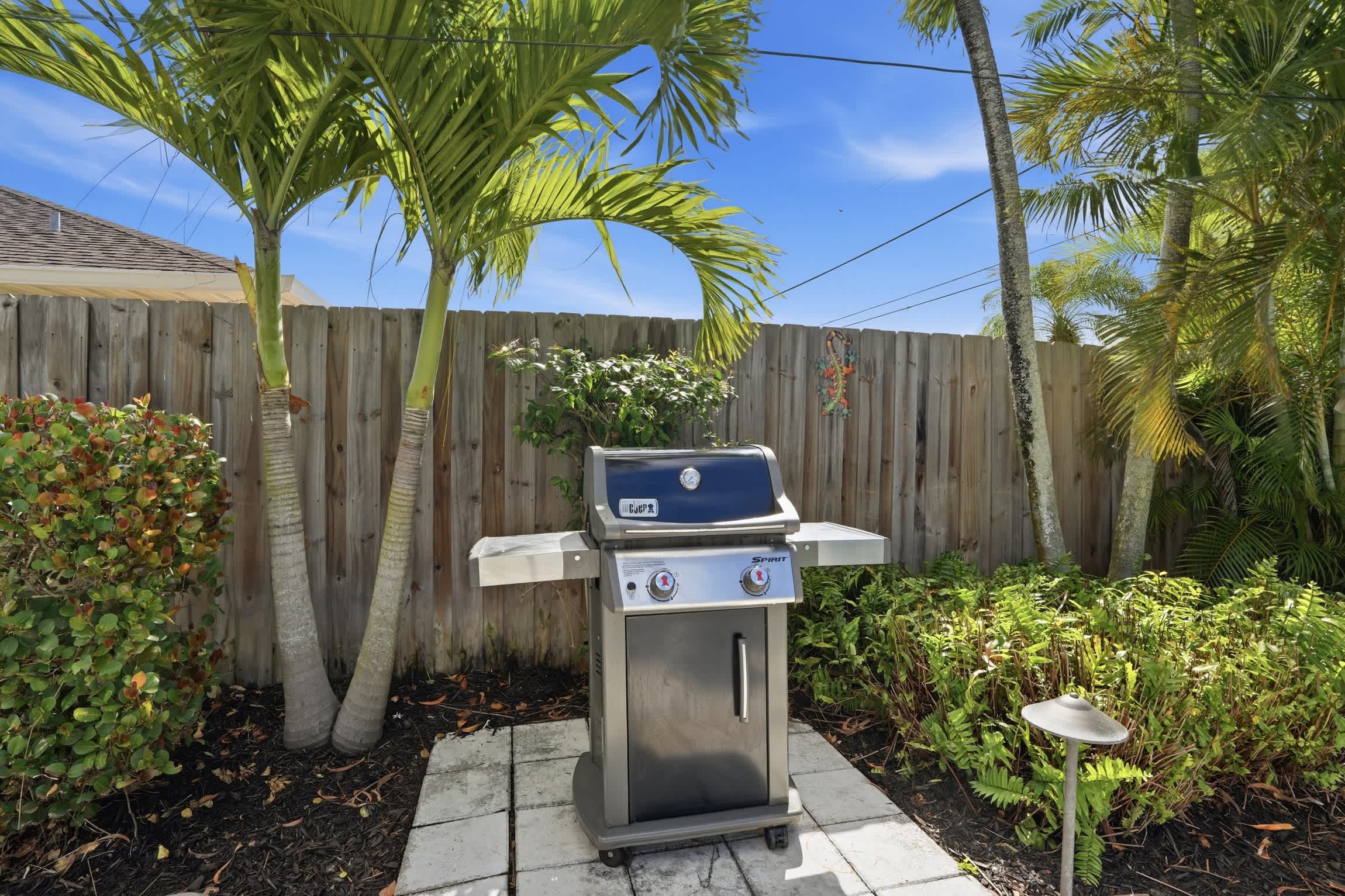 Beach Ready Pool Spa Home Bikes Gear Included | Photo 47