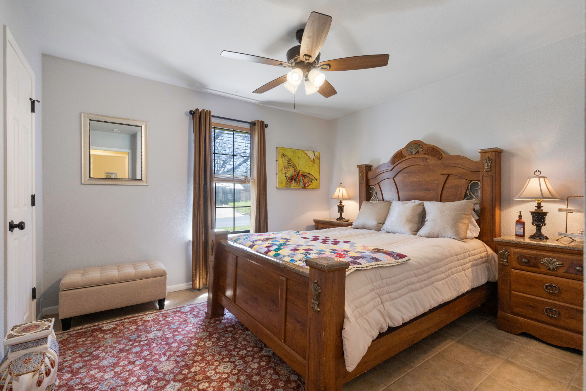 La Casita Verde - 4 mins to Main Street! | Photo 13