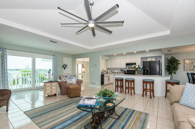 Historic Oceanfront Home: Crescent Beach + GameRm