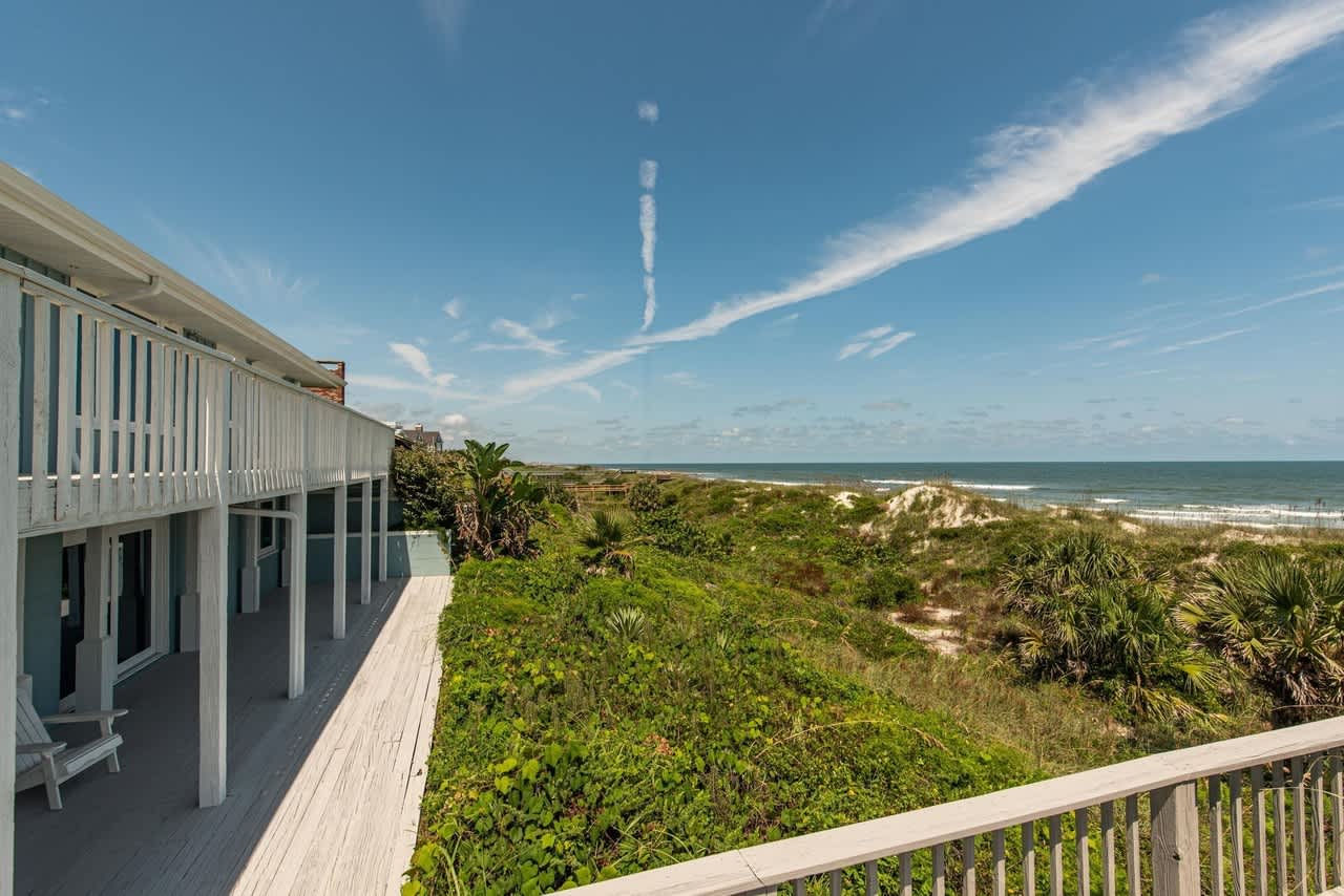 Historic Oceanfront Home: Crescent Beach + GameRm