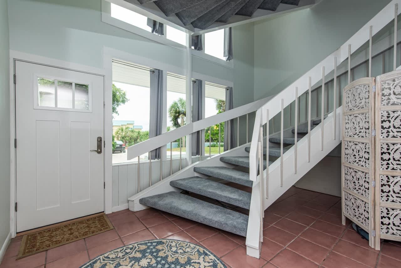 Historic Oceanfront Home: Crescent Beach + GameRm