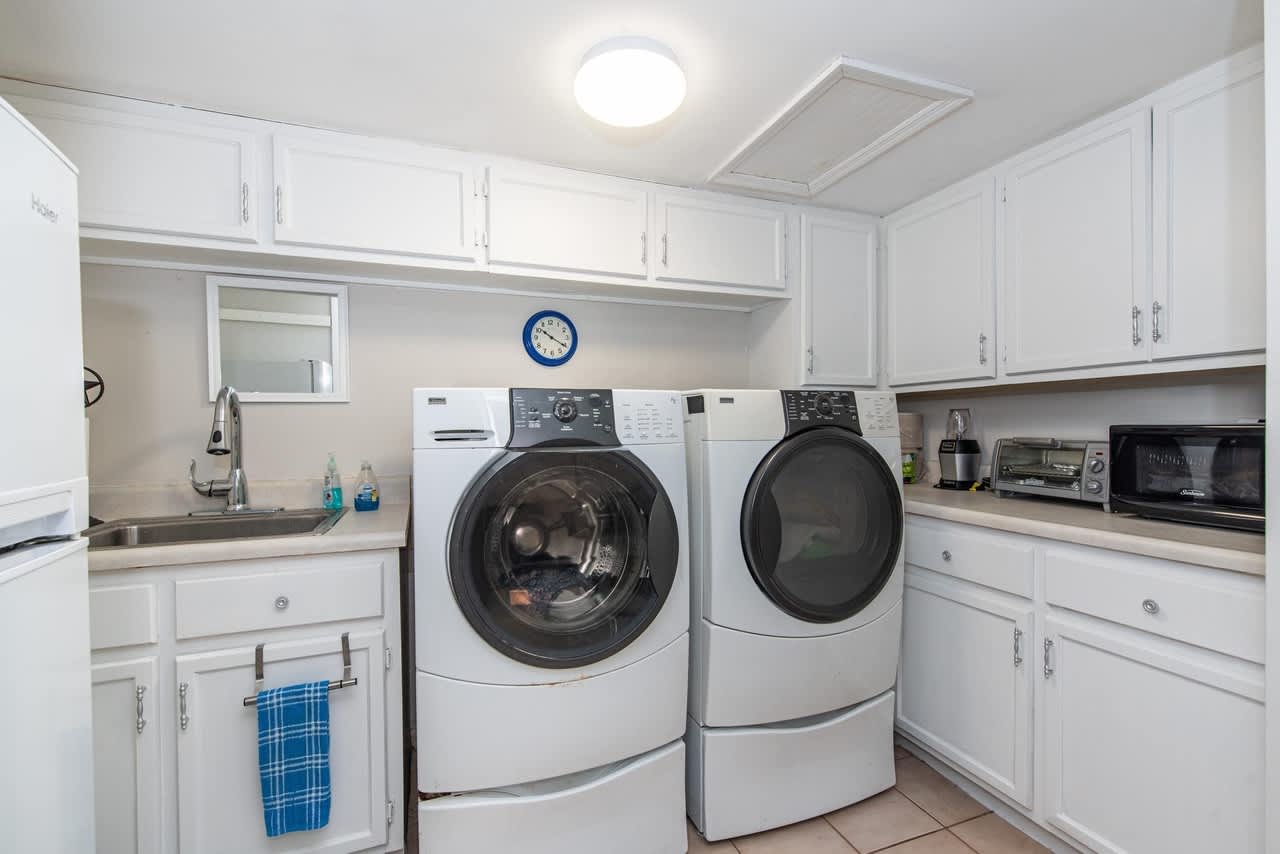 Historic Oceanfront Home: Crescent Beach + GameRm