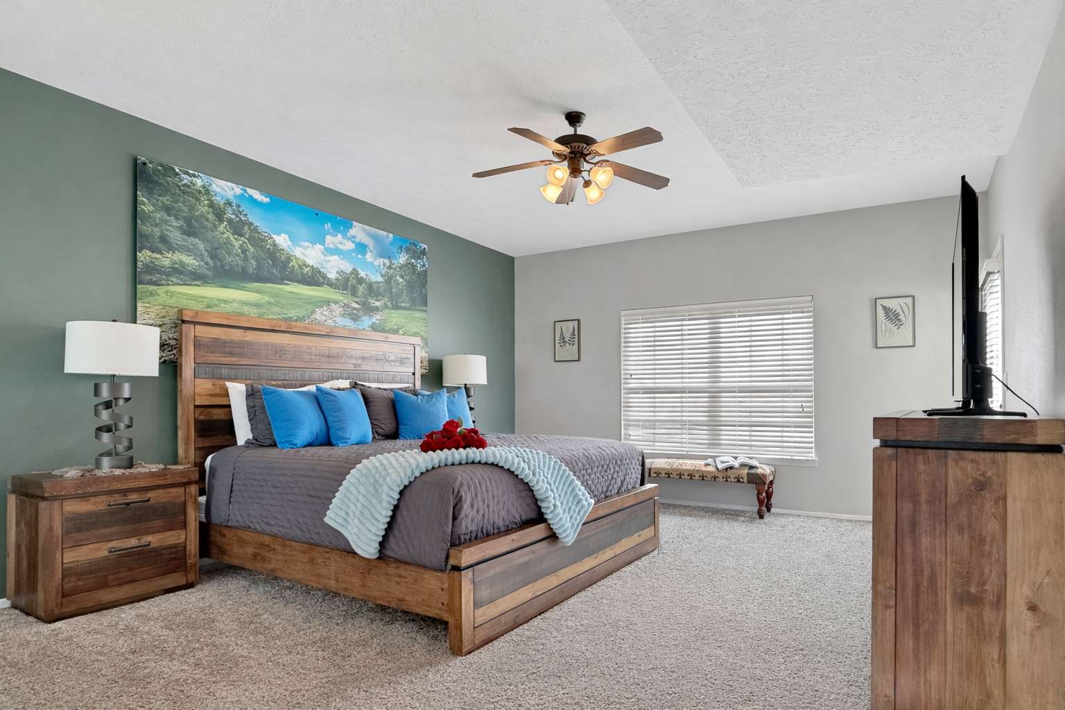Close to SDC, Pools, GOLF, Fishing, Remodeled