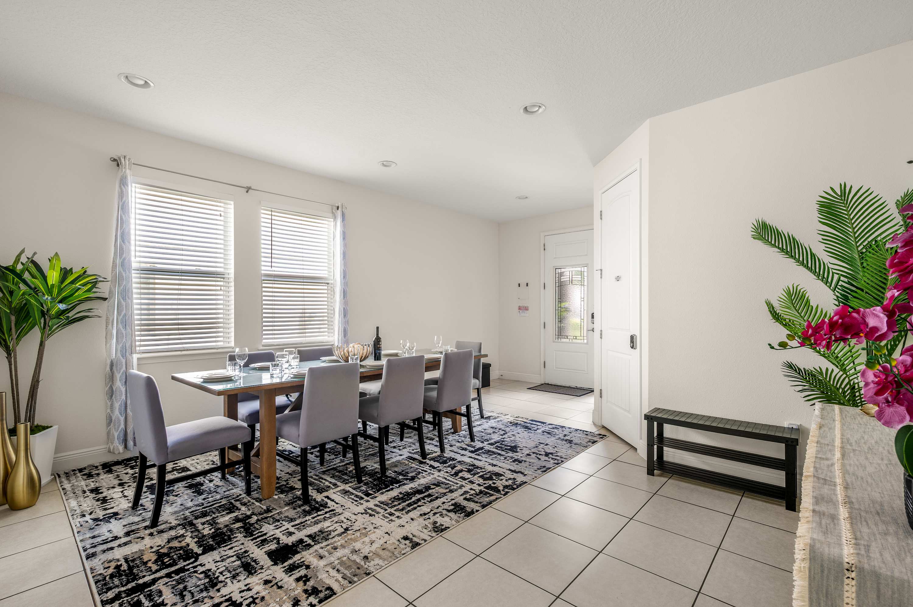 Spacious villa w/private pool & large kitchen