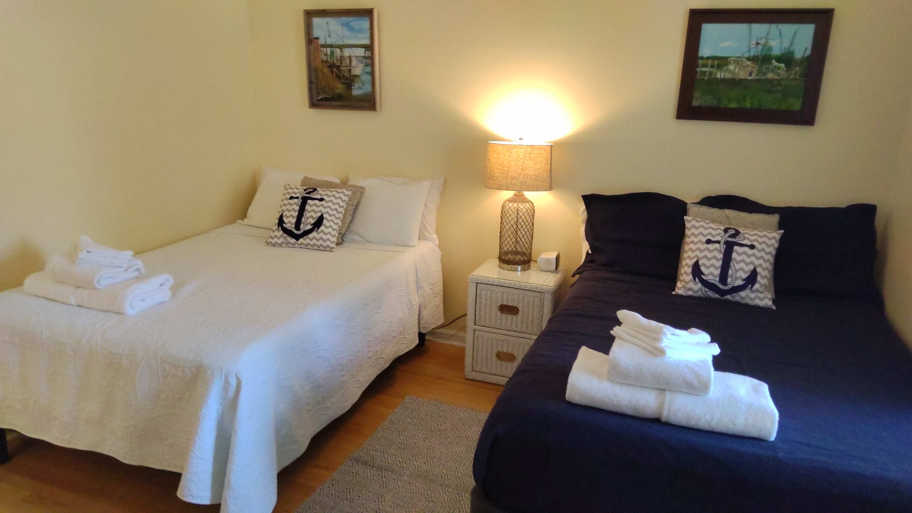 Guestroom, 1st Floor. 2 Full Beds 
