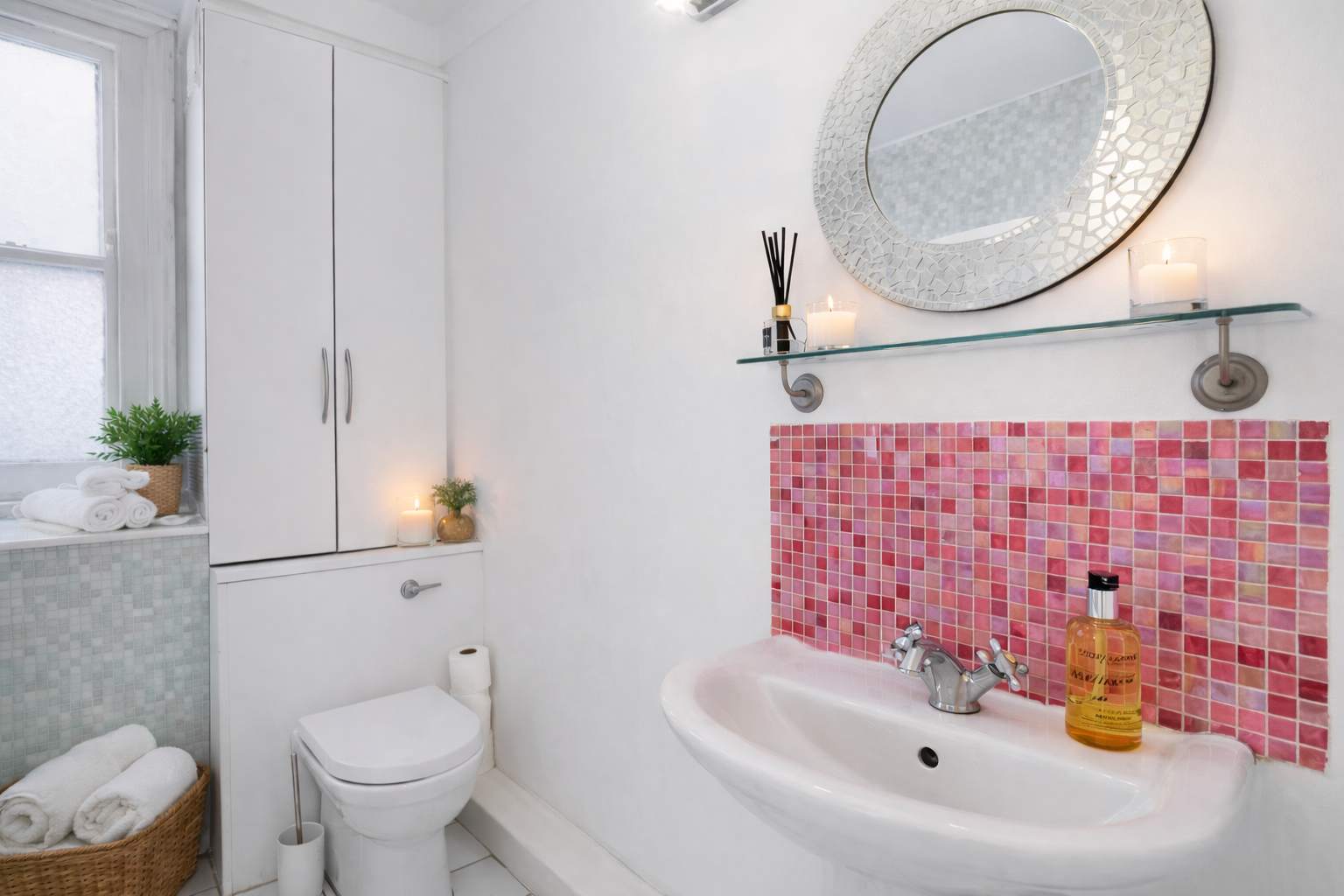 View The Victorian Fulham Retreat. 2BR Spacious in Mirabel Road 141 SW6 7EQ The Victorian Fulham Retreat. 2BR Spacious in Mirabel Road 141 SW6 7EQ - Property image 8 - VivreStays