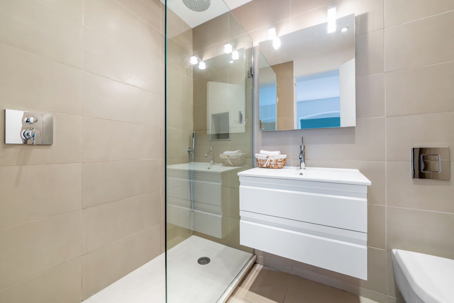 Spacious Modern Apartment in Central London in Northburgh Street 8 EC1V 0AY - Property image 5 - VivreStays