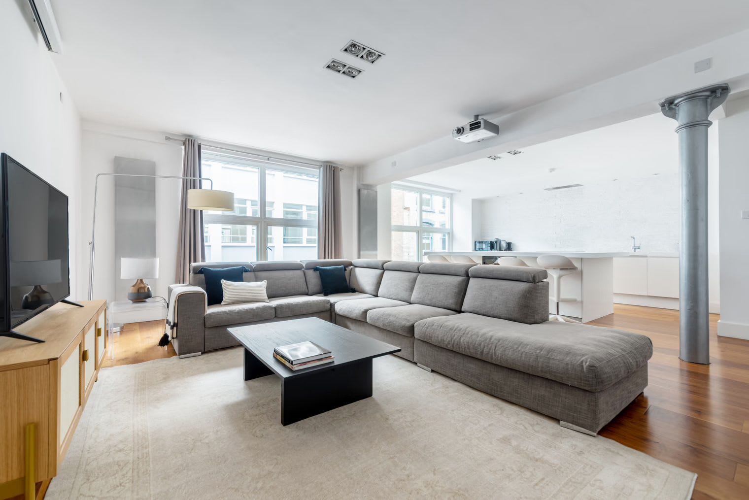 Spacious Modern Apartment in Central London in Northburgh Street 8 EC1V 0AY - Property image 9 - VivreStays