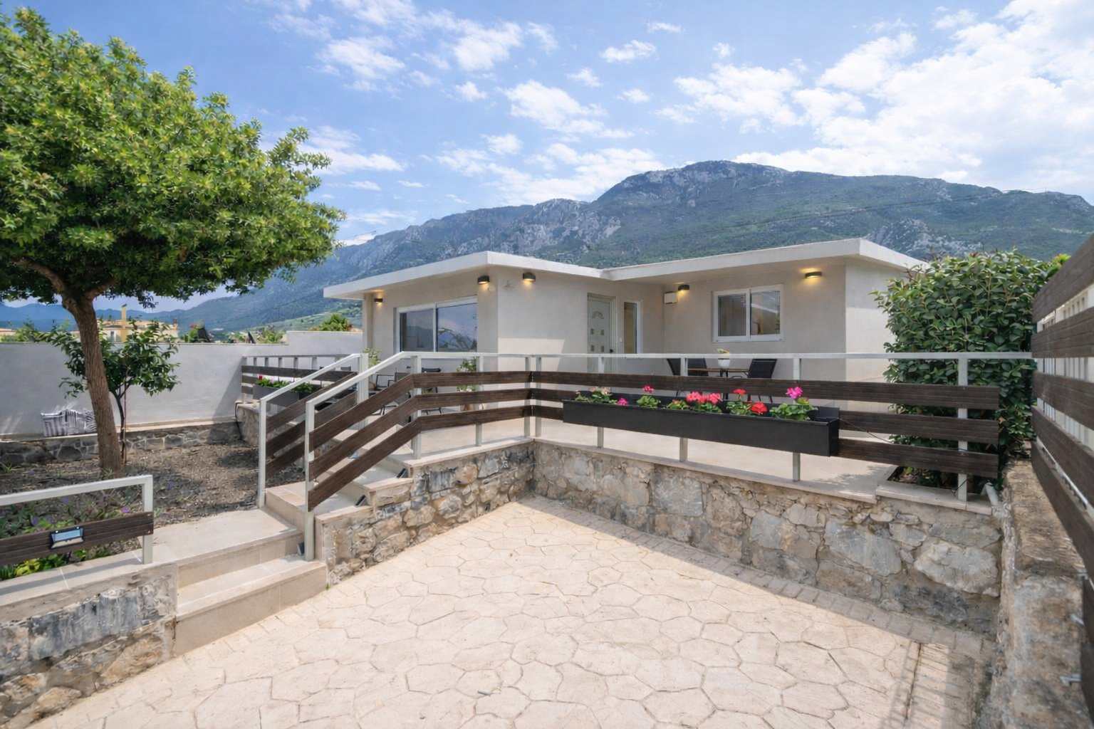 Charming Seaside Stay in Verga - Relax in Style — Paralia Vergas, Messinia — vacation rental