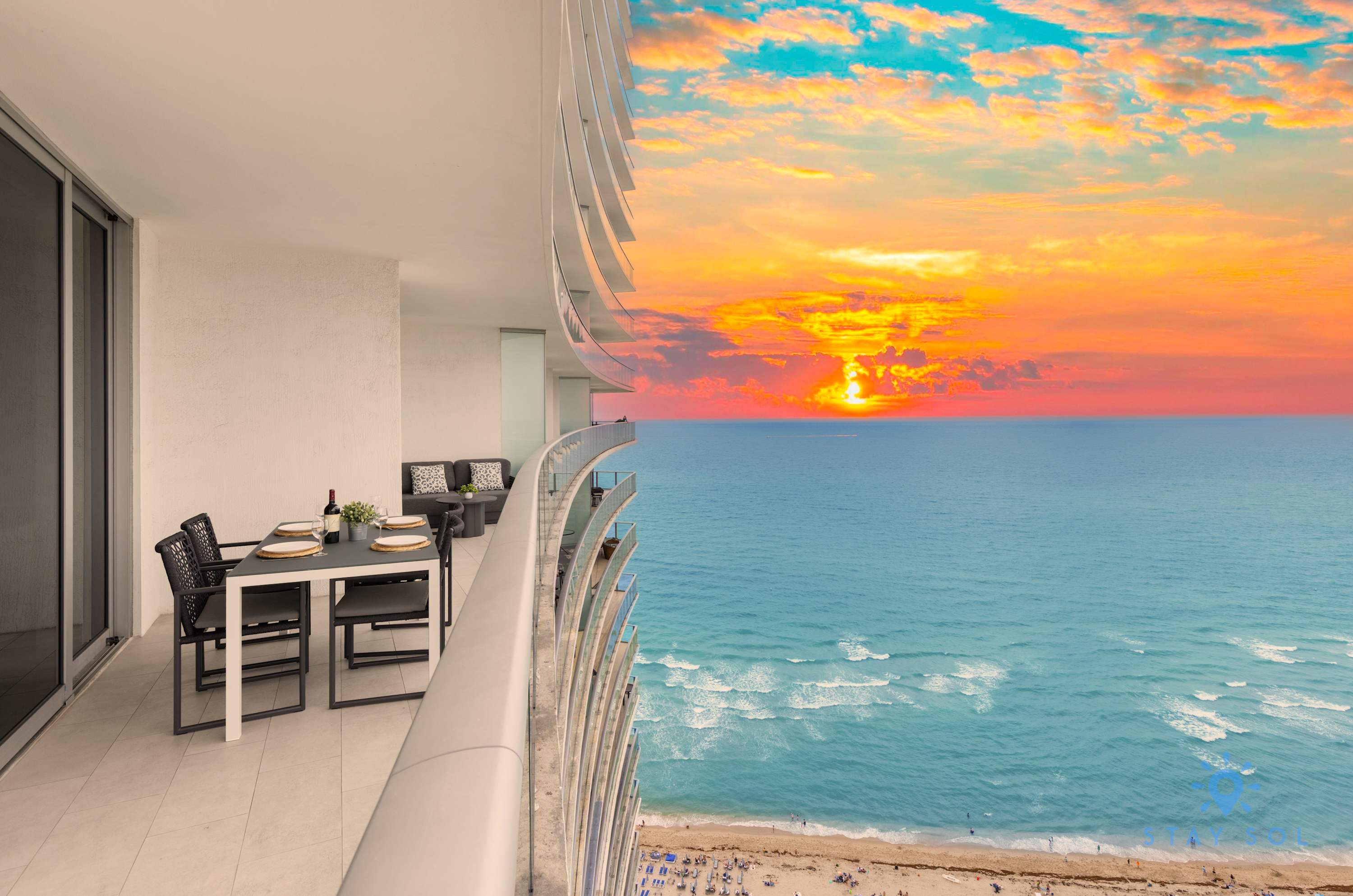 2BR Apt with Amazing Ocean View Balcony & Pool