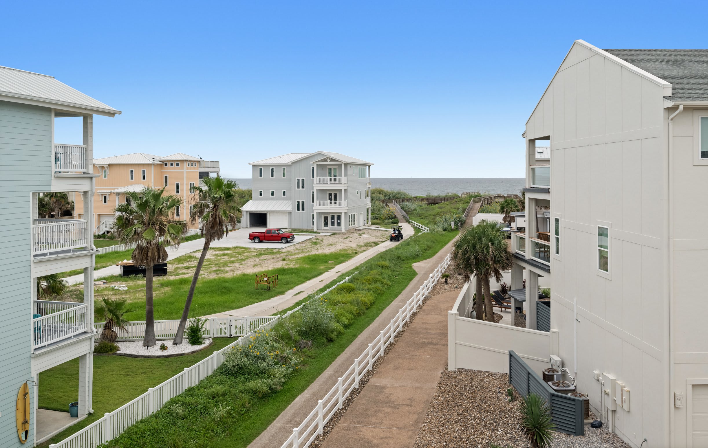 Private Boardwalk, Pool, Sleeps 12 - Boardwalk