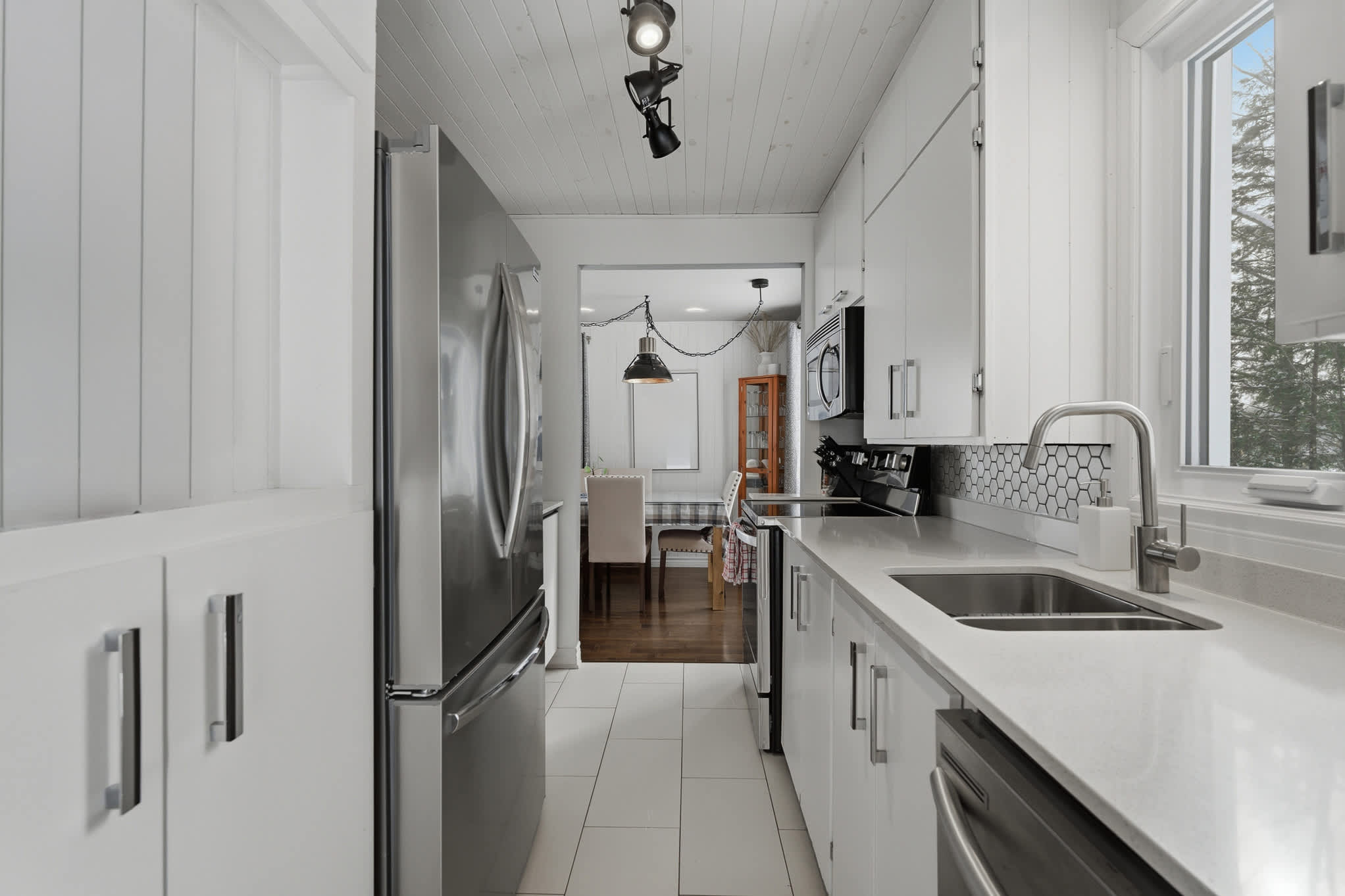 Beautiful Chalet Magog - Photo 14