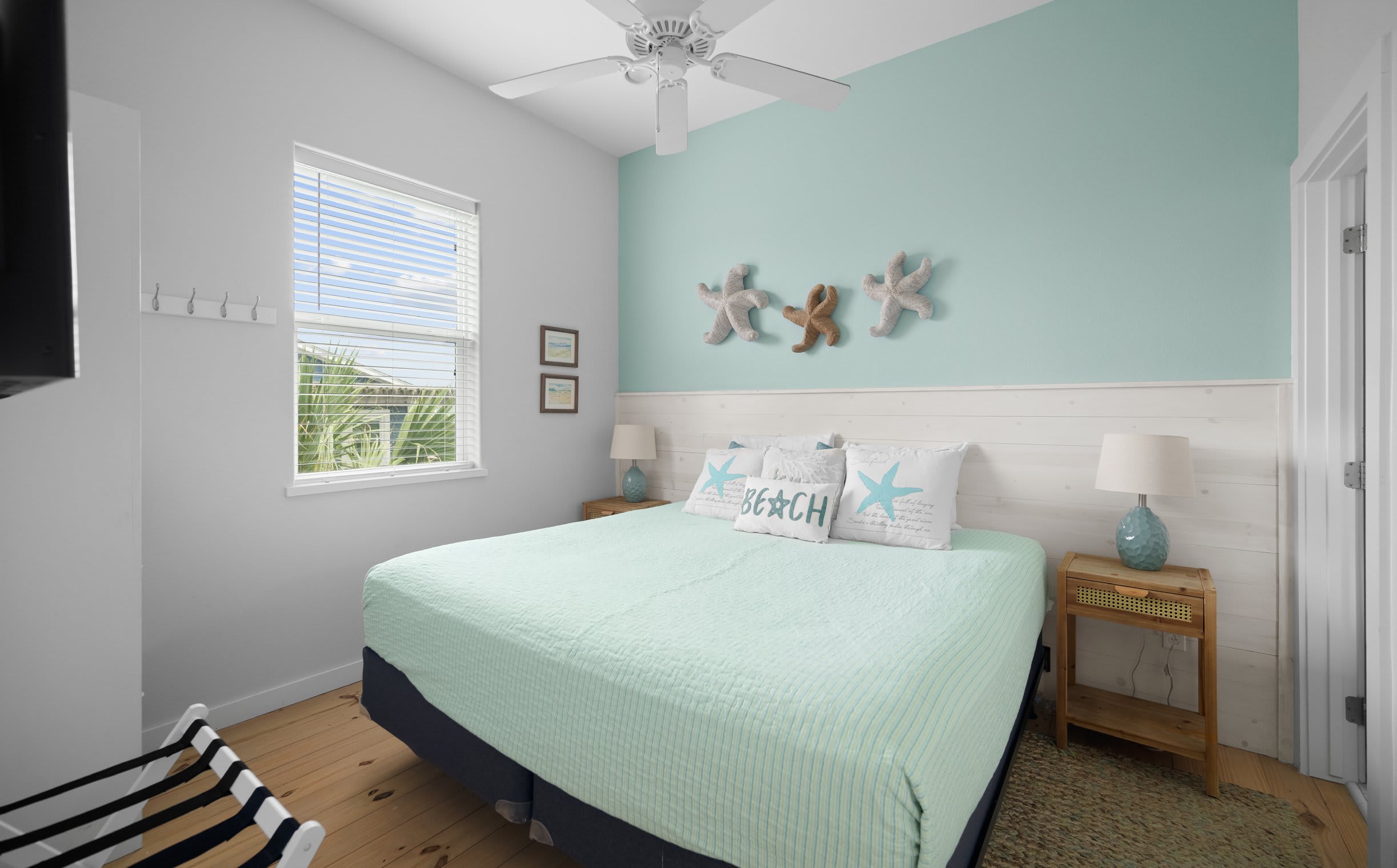 Great for Families, 4br! - Lemon Chill
