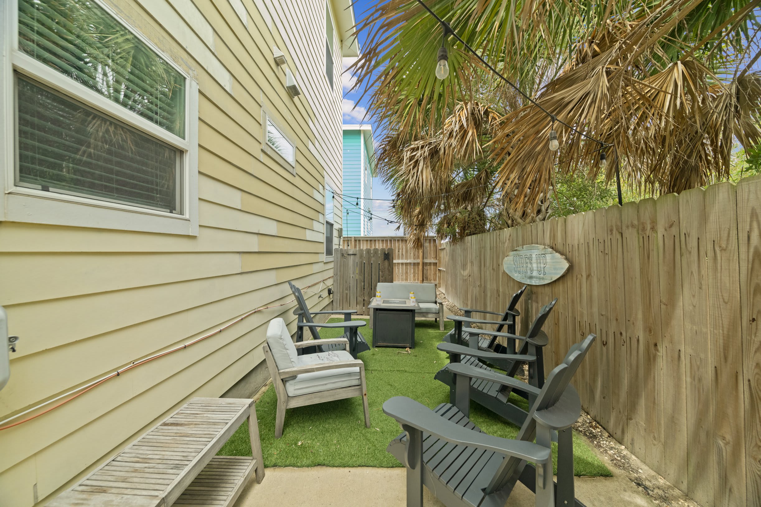 Great for Families, 4br! - Lemon Chill