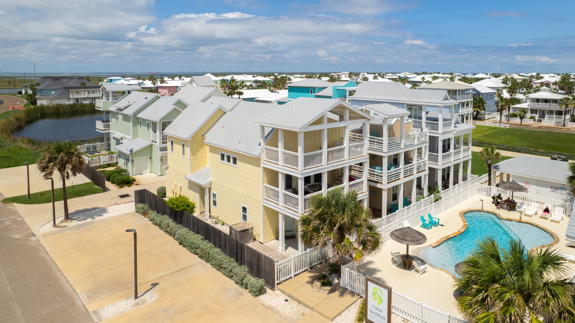 Pool, Views & Beach Boardwalk - Sunny Side Up