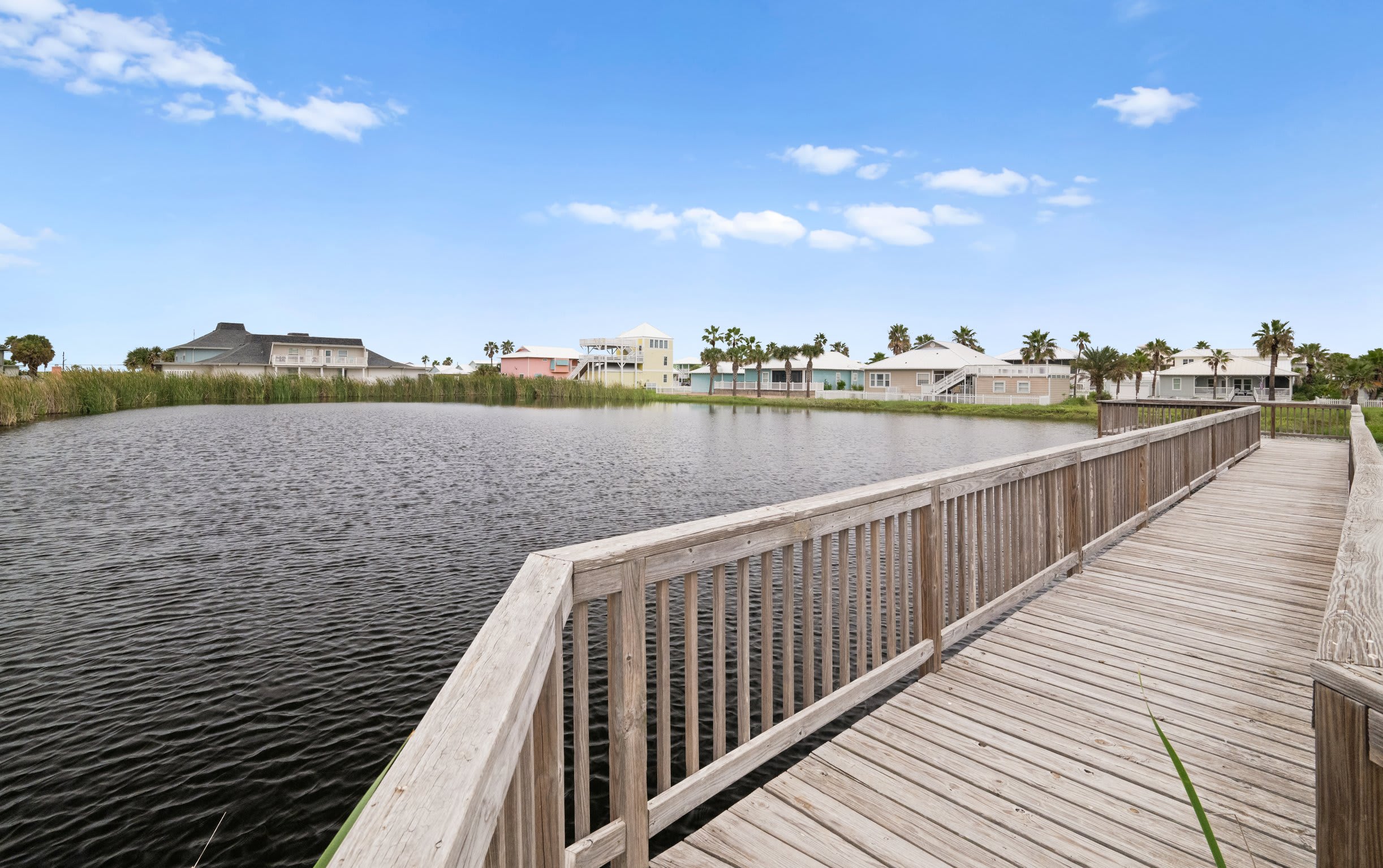 Pool, Lake & Beach Boardwalk - Casa Driftwood #1