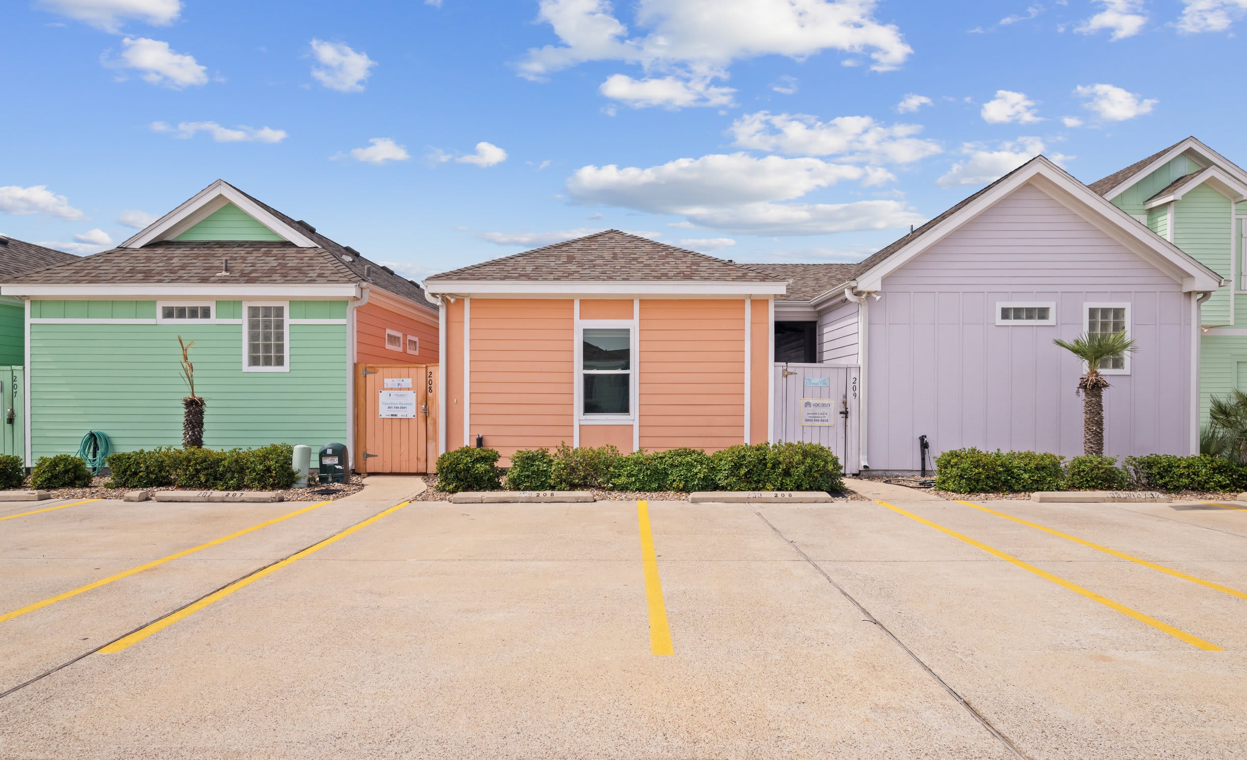 Close to Beach 3BR with Pool - Sand Patch