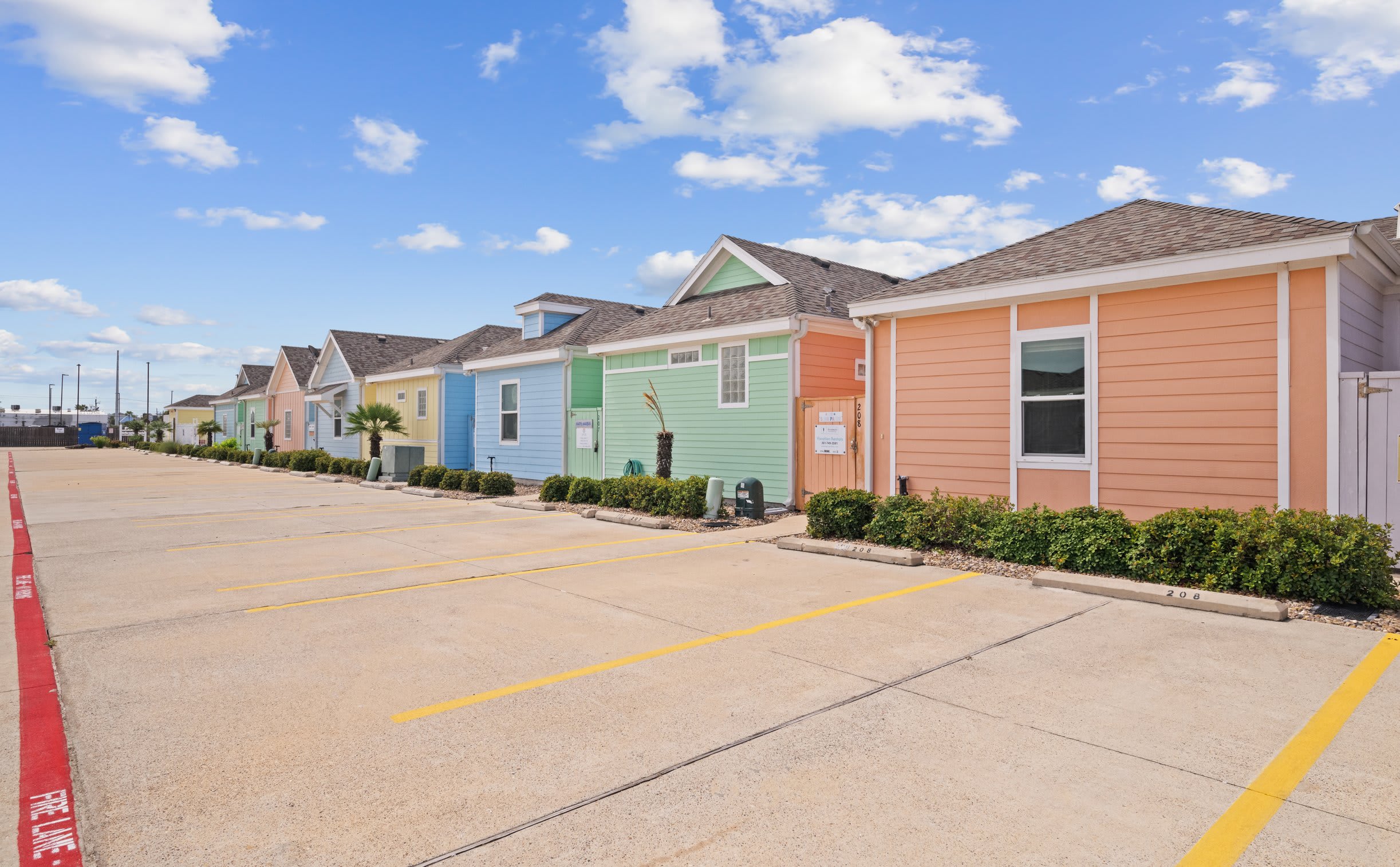 Close to Beach 3BR with Pool - Sand Patch
