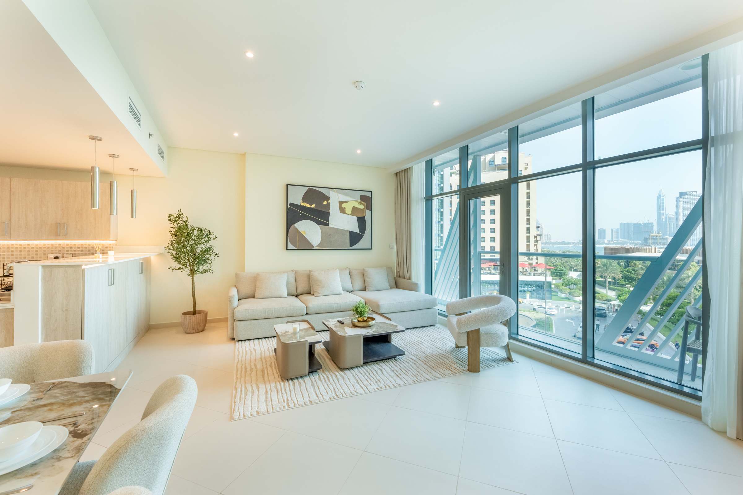 Palm Jumeirah Beachfront: 3BR Oasis with Pool! - Image 7