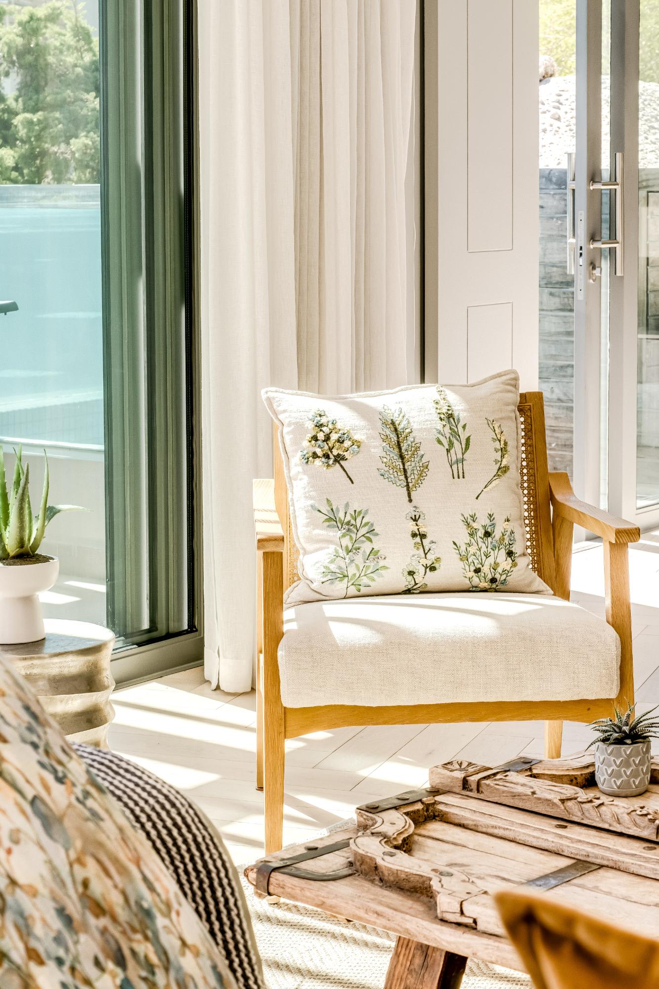 4 Bed Coastal Retreat W Pool Views Llandudno Sands 8