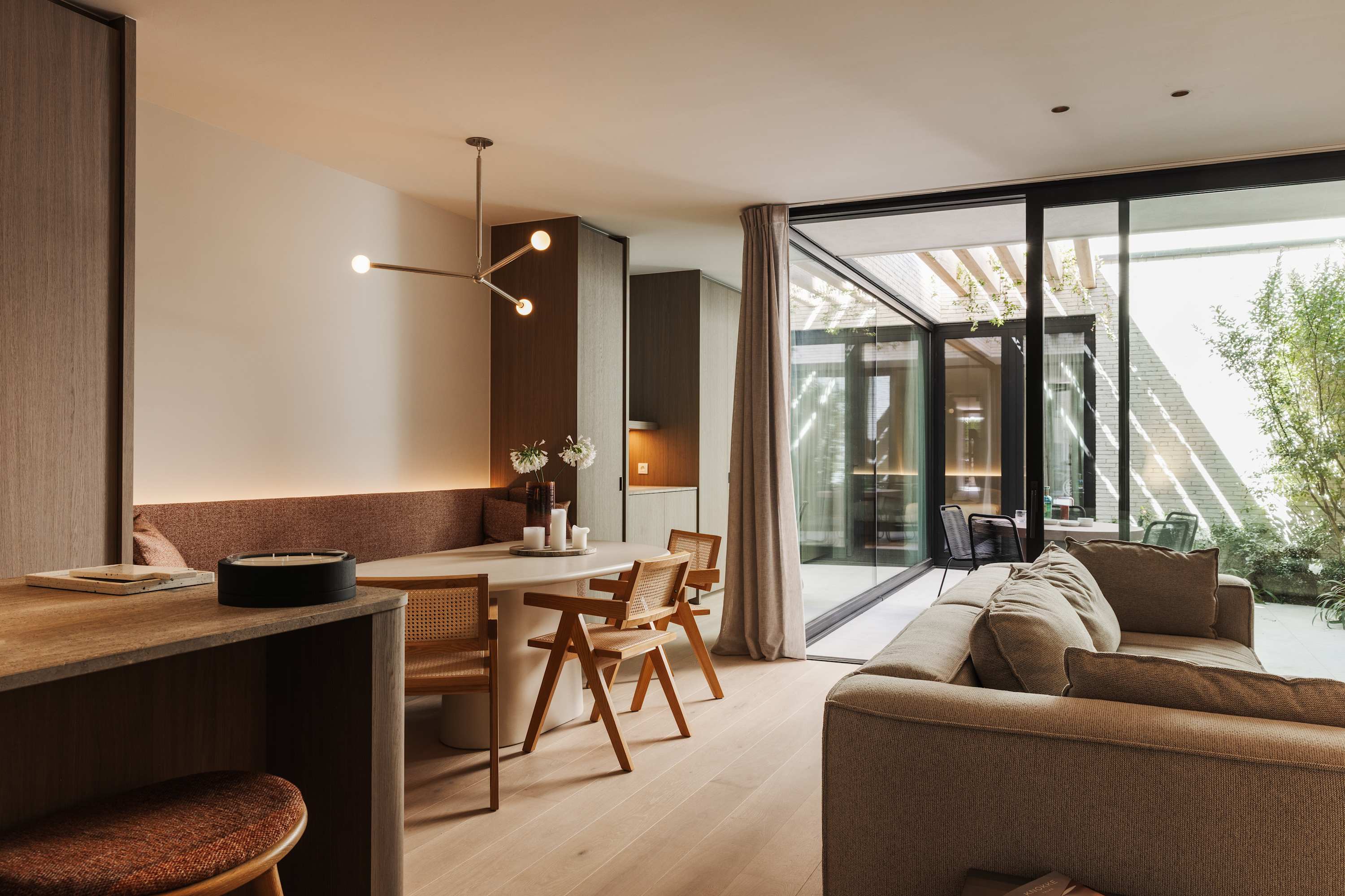 Nosso Logies · 2 min to Beach · Terrace
