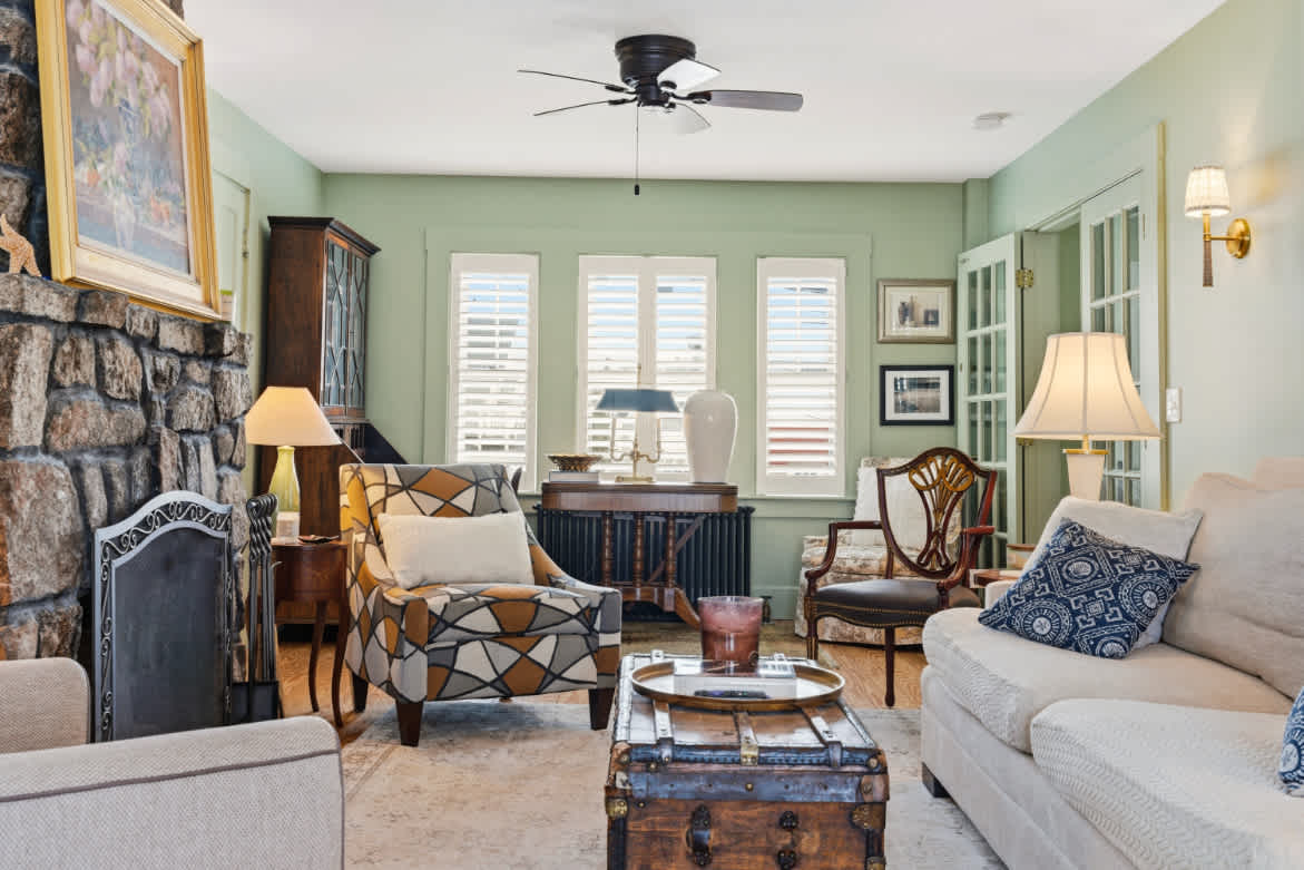 Coastal comforts and ocean breezes, life at Casa sul Mare