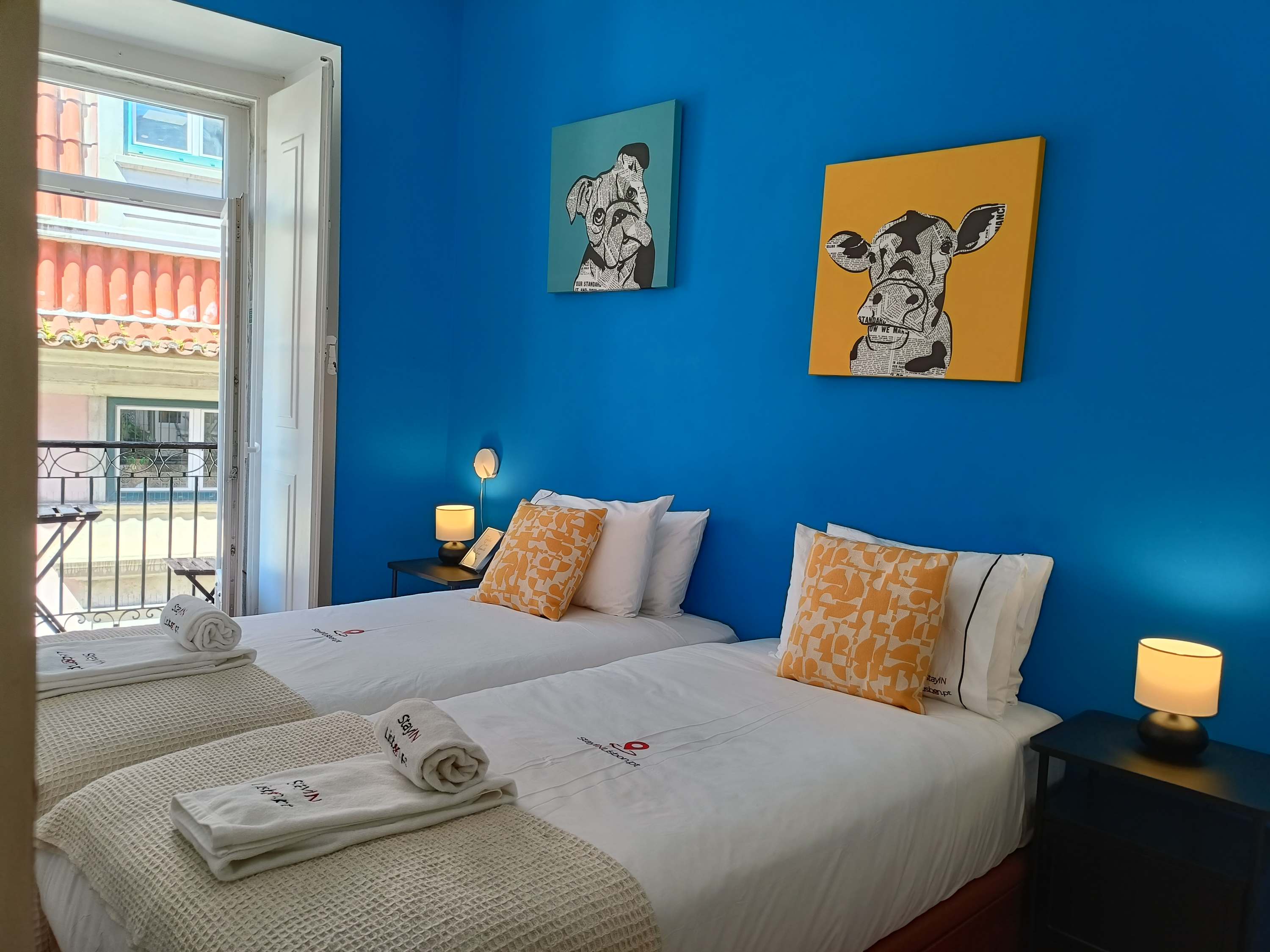 Chiado 4BR | A/C, Balcony, Parking & Monuments - Picture 13