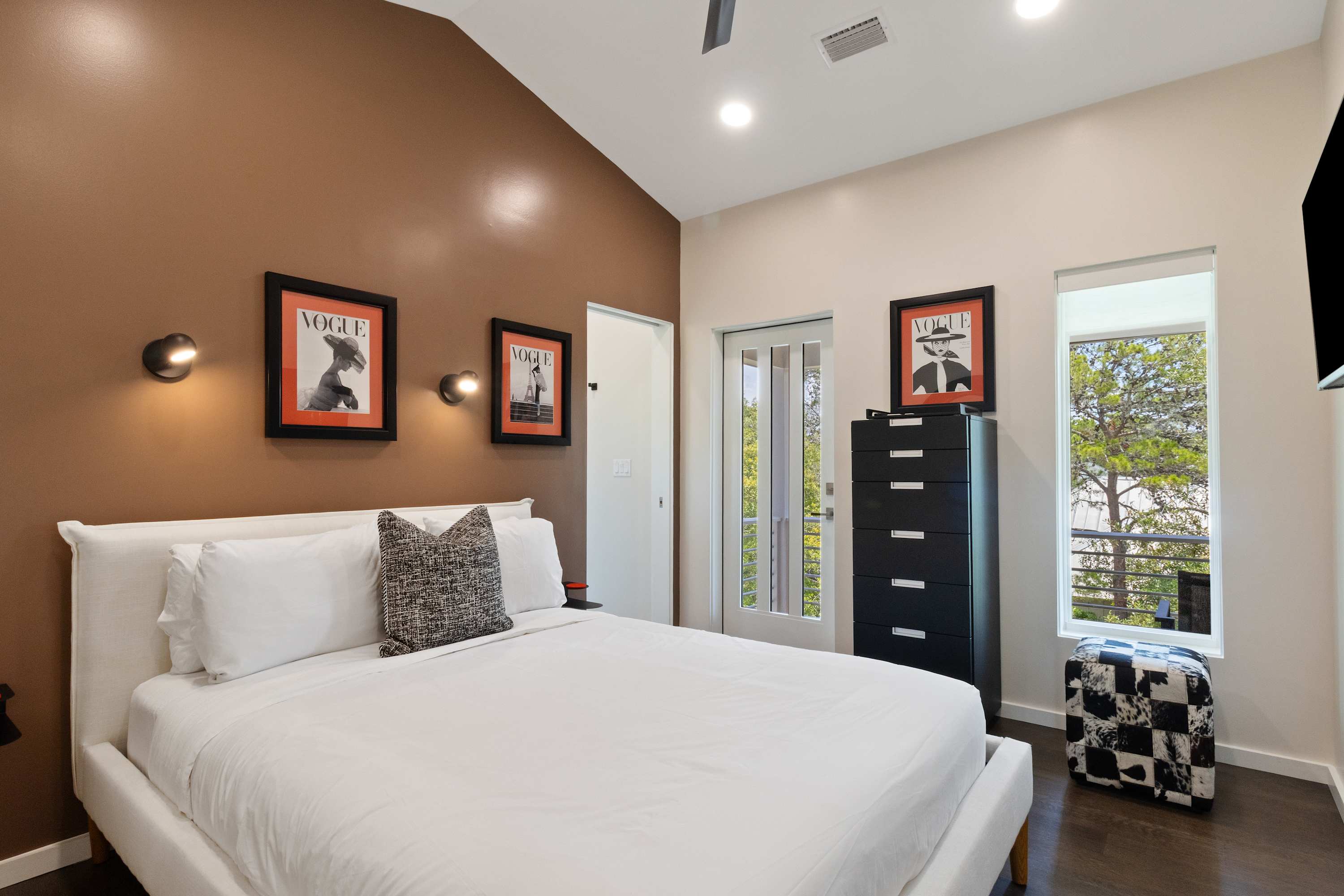 Ebb & Flow | Luxe Beach Access Hot Tub Guest Suite