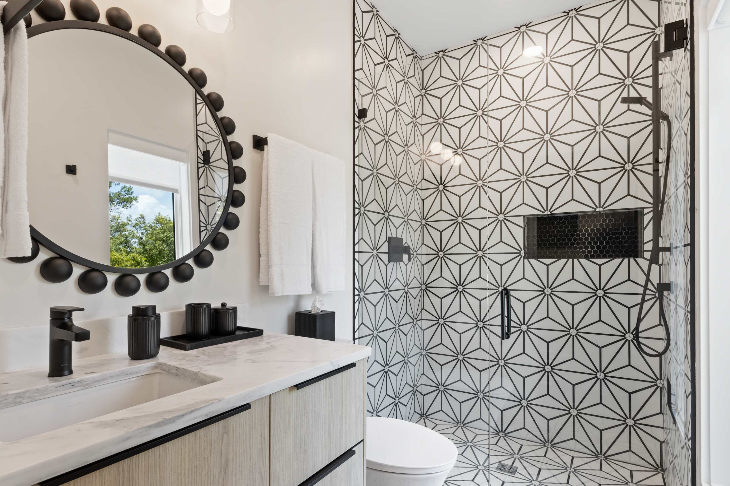 Ebb & Flow | Luxe Beach Access Hot Tub Guest Suite