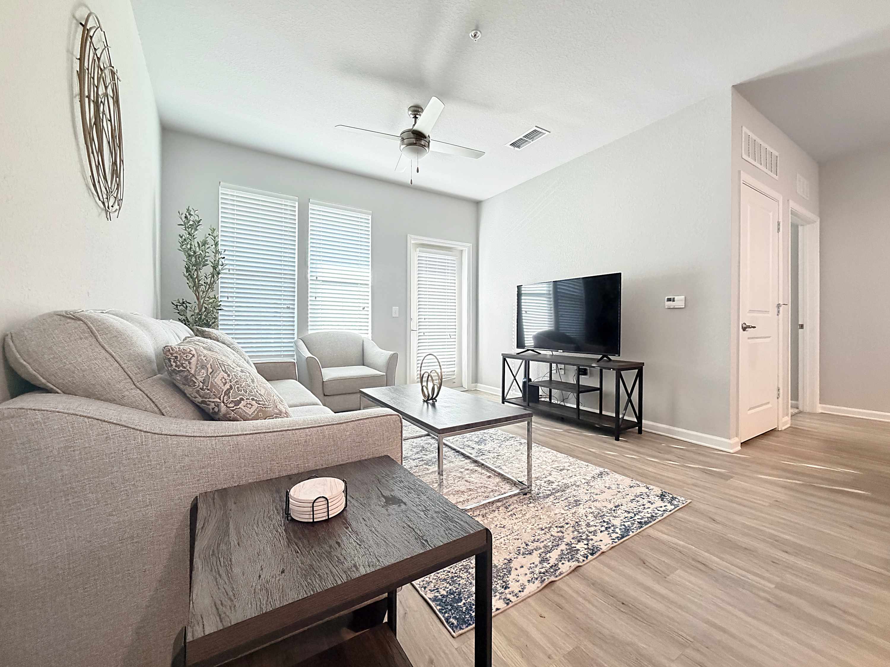 Luxe Modern 2 BR Coastal Escape