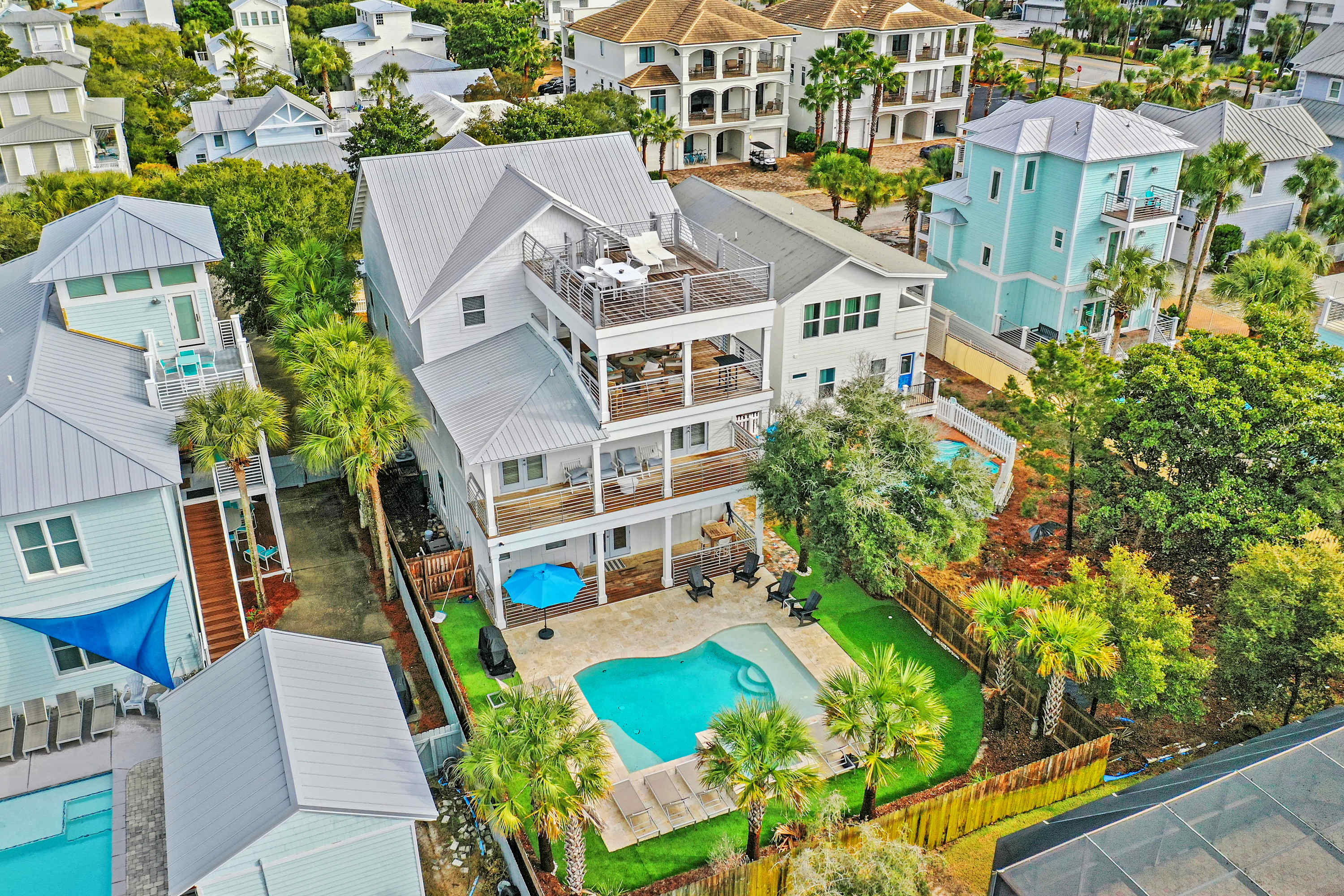 8BR Destin Escape with Pool and Game Room