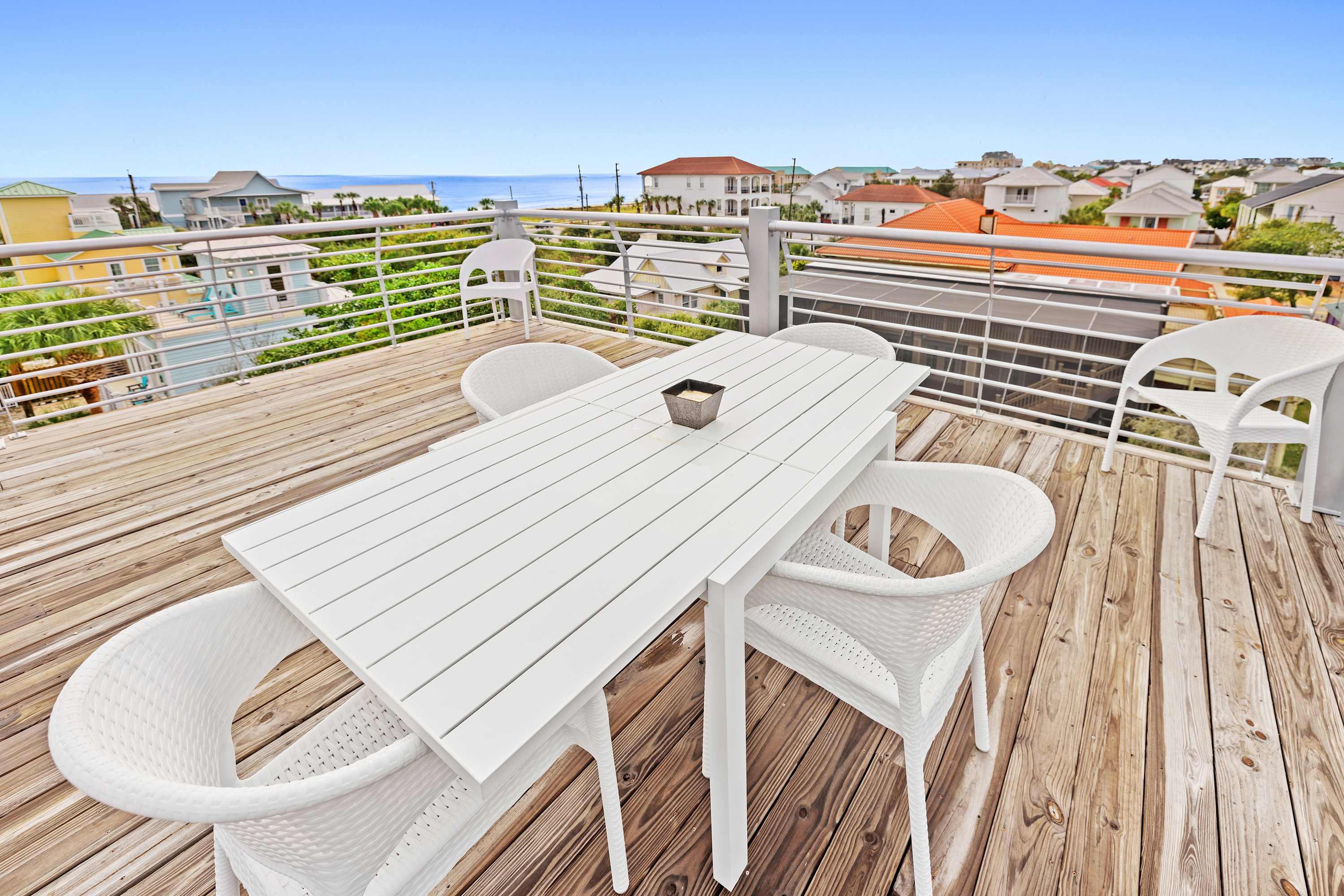8BR Destin Escape with Pool and Game Room