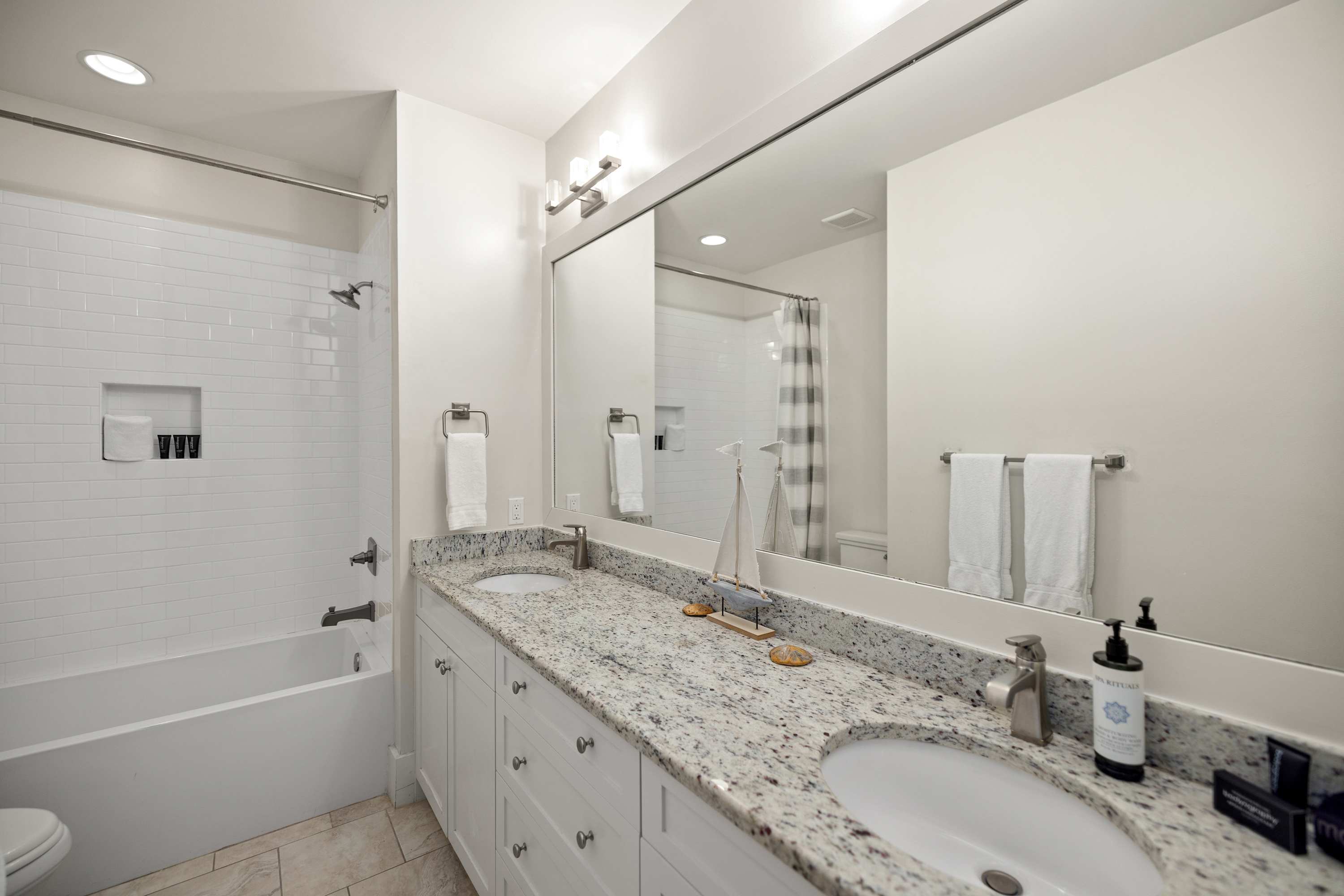 30A Escape - Walk or bike to the beach, Nearby tra