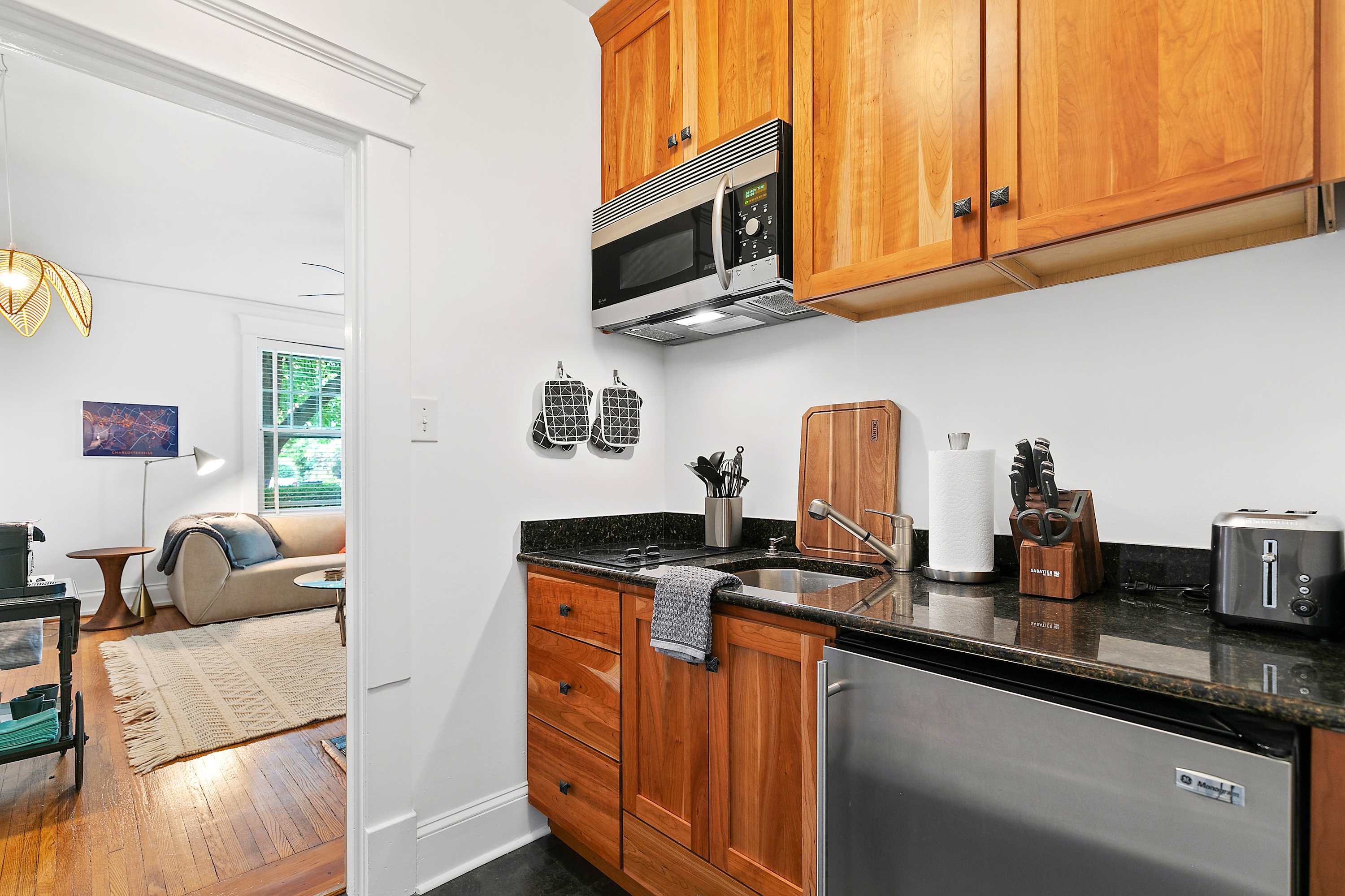 Altamont Circle #1 - vacation rental in Charlottesville — photo 5 of 11