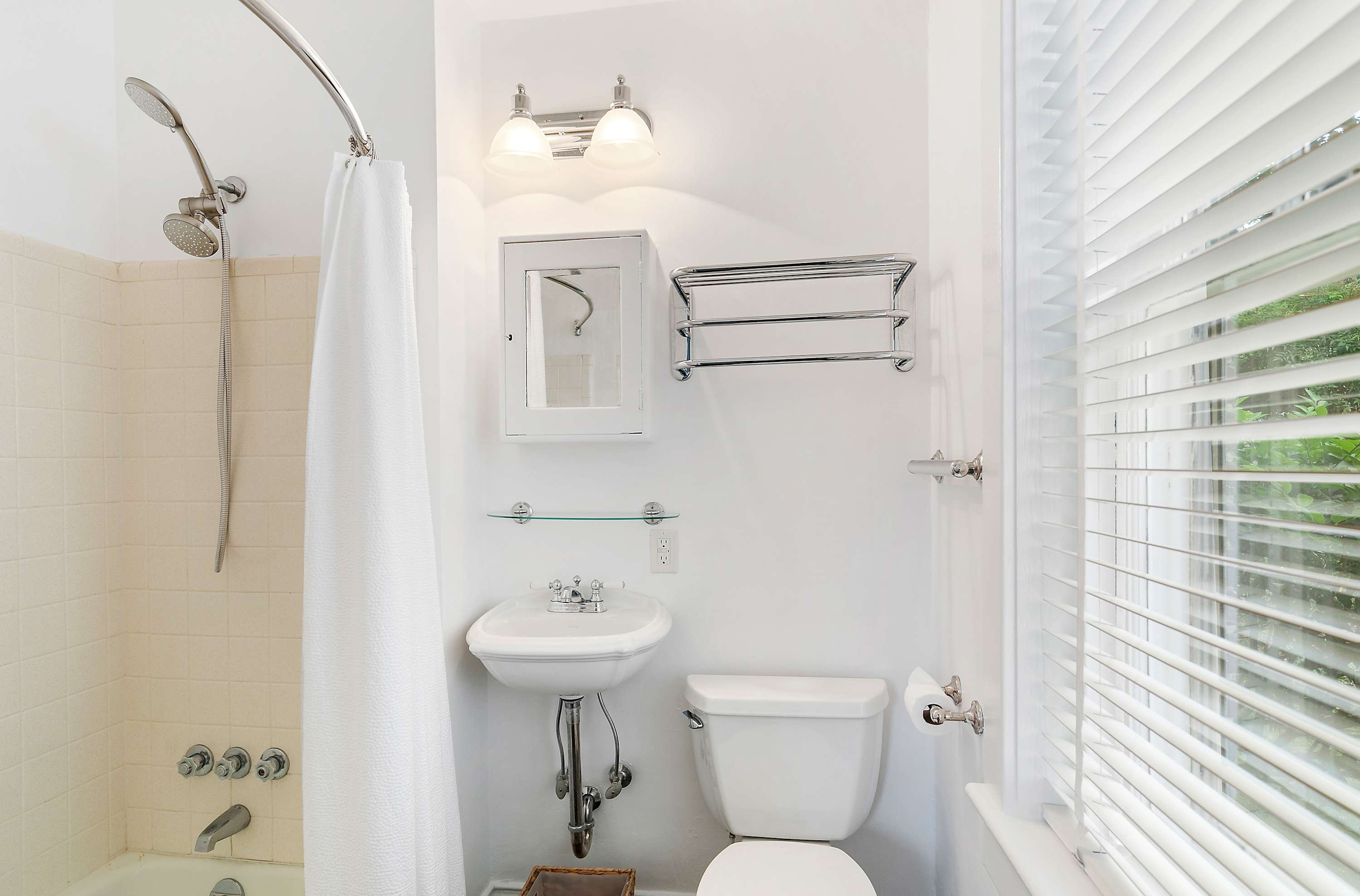 Altamont Circle #1 - vacation rental in Charlottesville — photo 10 of 11