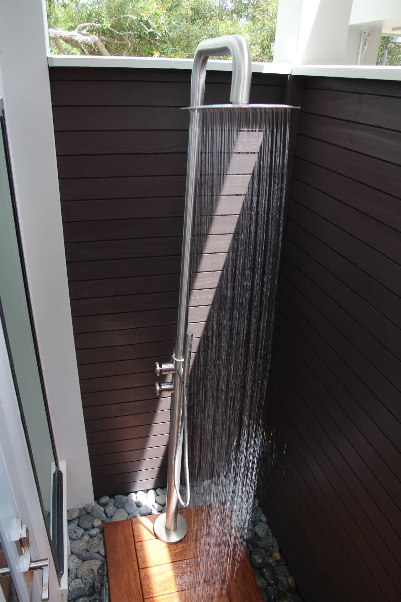 Ebb & Flow | Luxe Beach Access Hot Tub Guest Suite