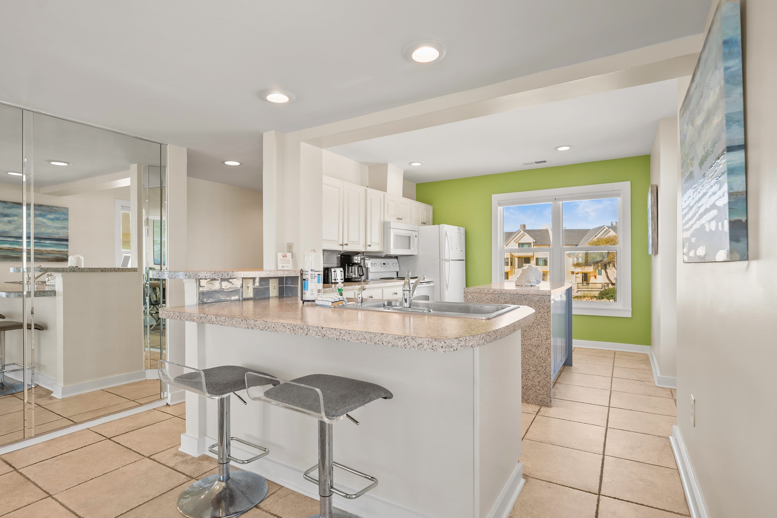 627 Newhaven | Photo 35