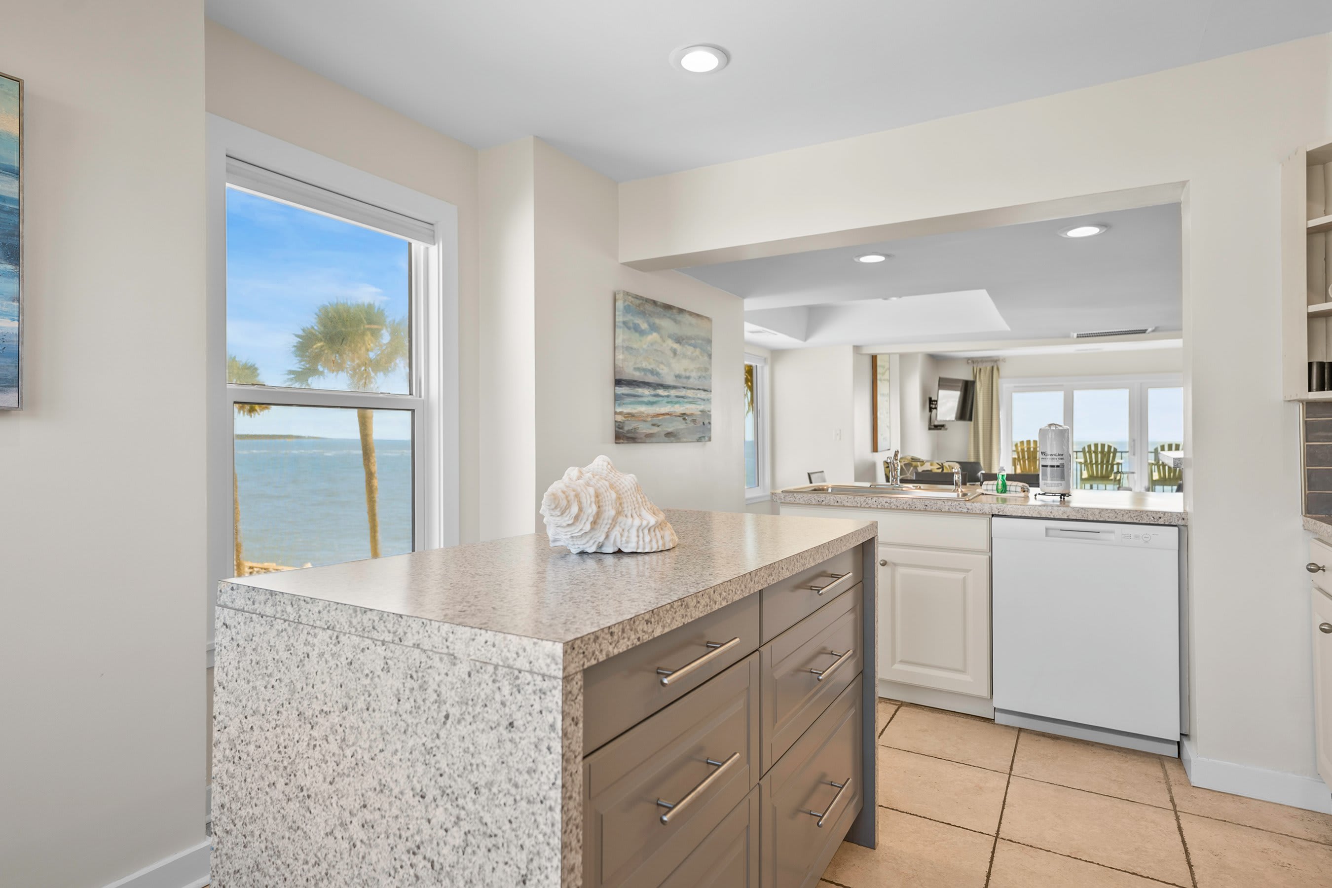 627 Newhaven | Photo 37