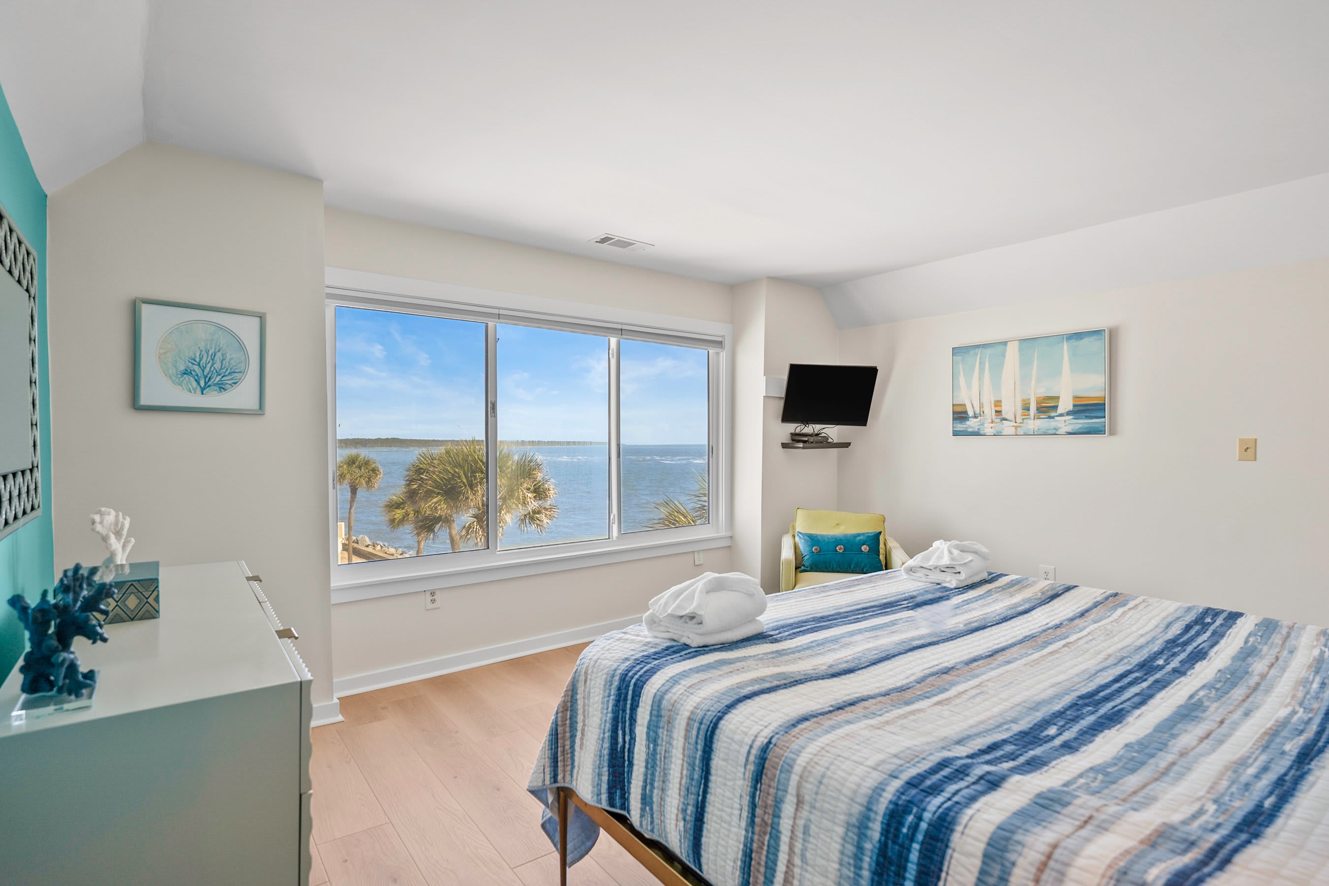 627 Newhaven | Photo 40