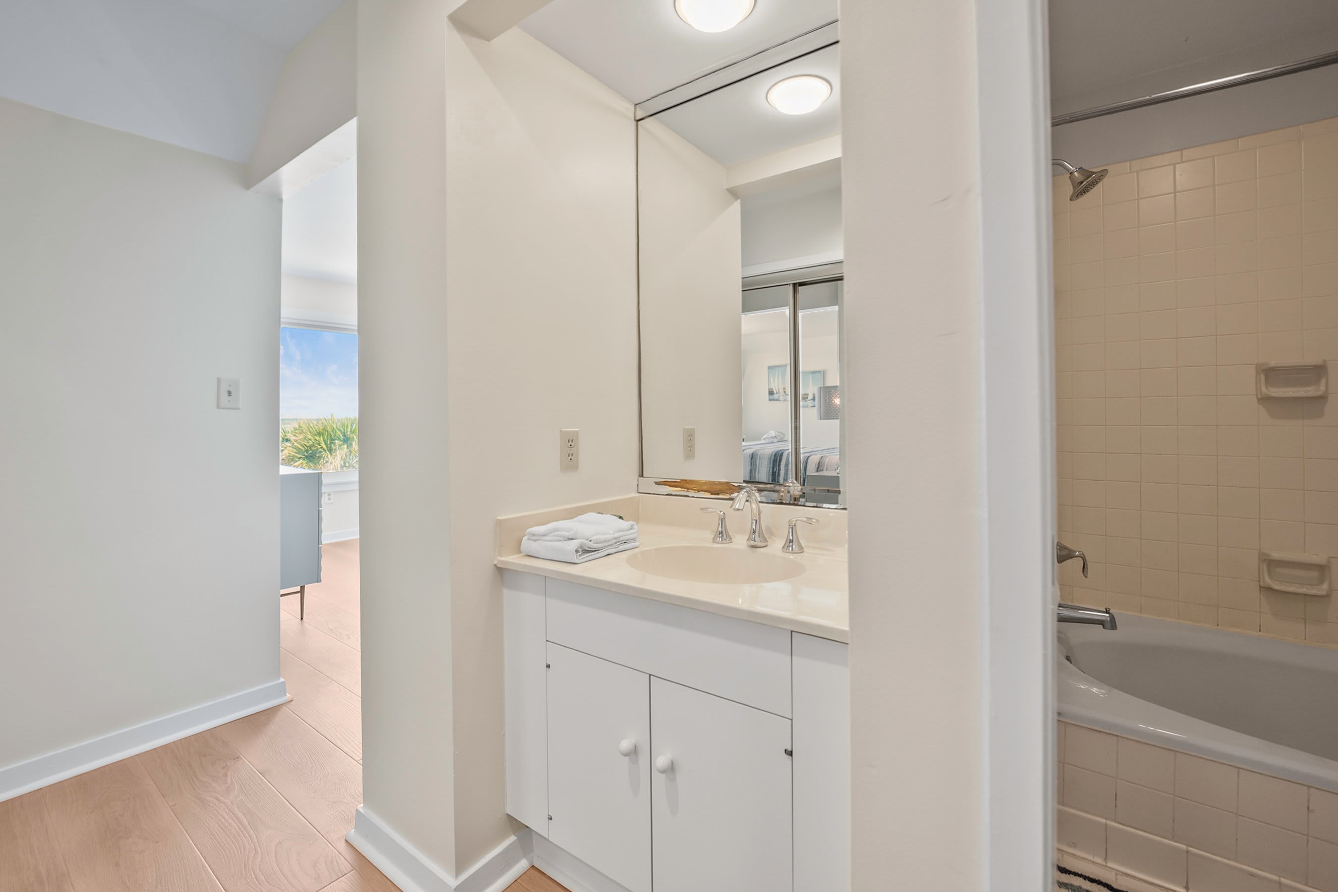 627 Newhaven | Photo 43