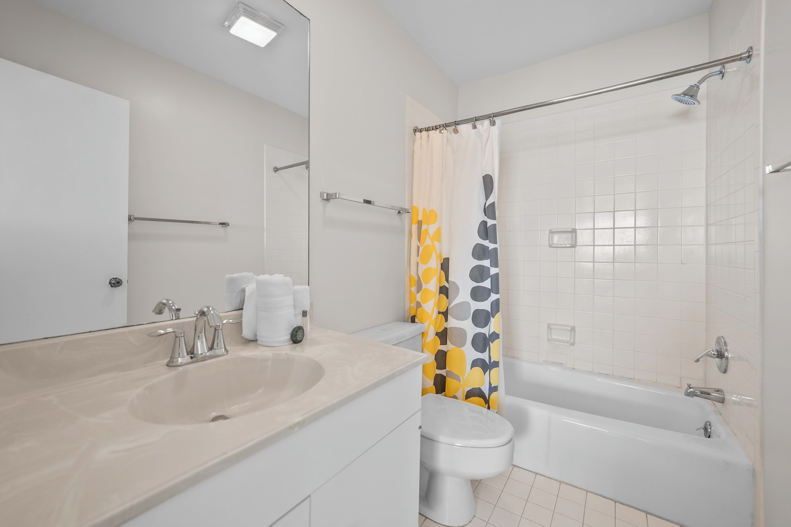 627 Newhaven | Photo 49