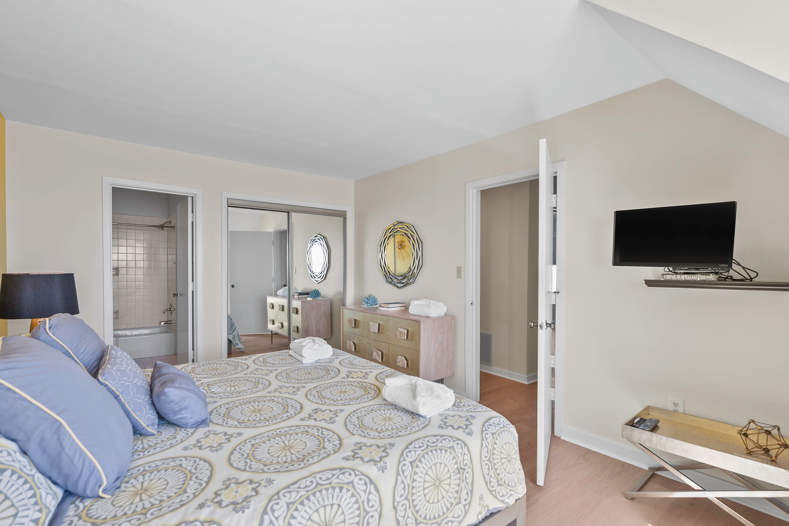 627 Newhaven | Photo 48