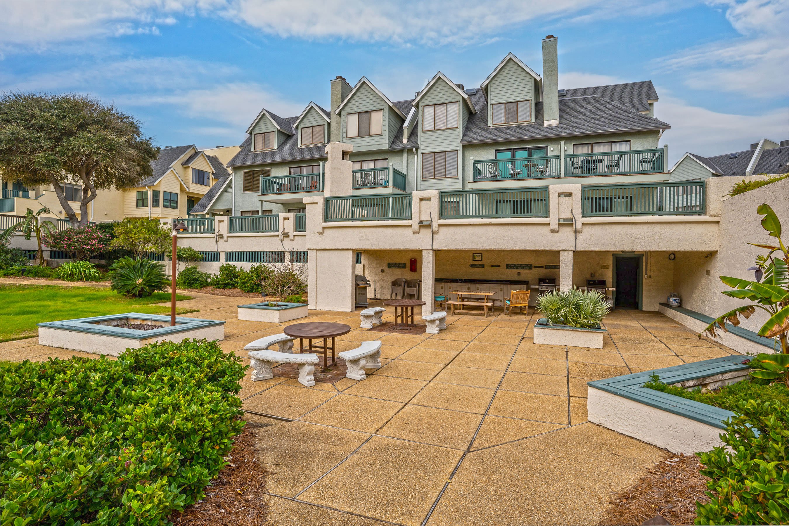 627 Newhaven | Photo 56